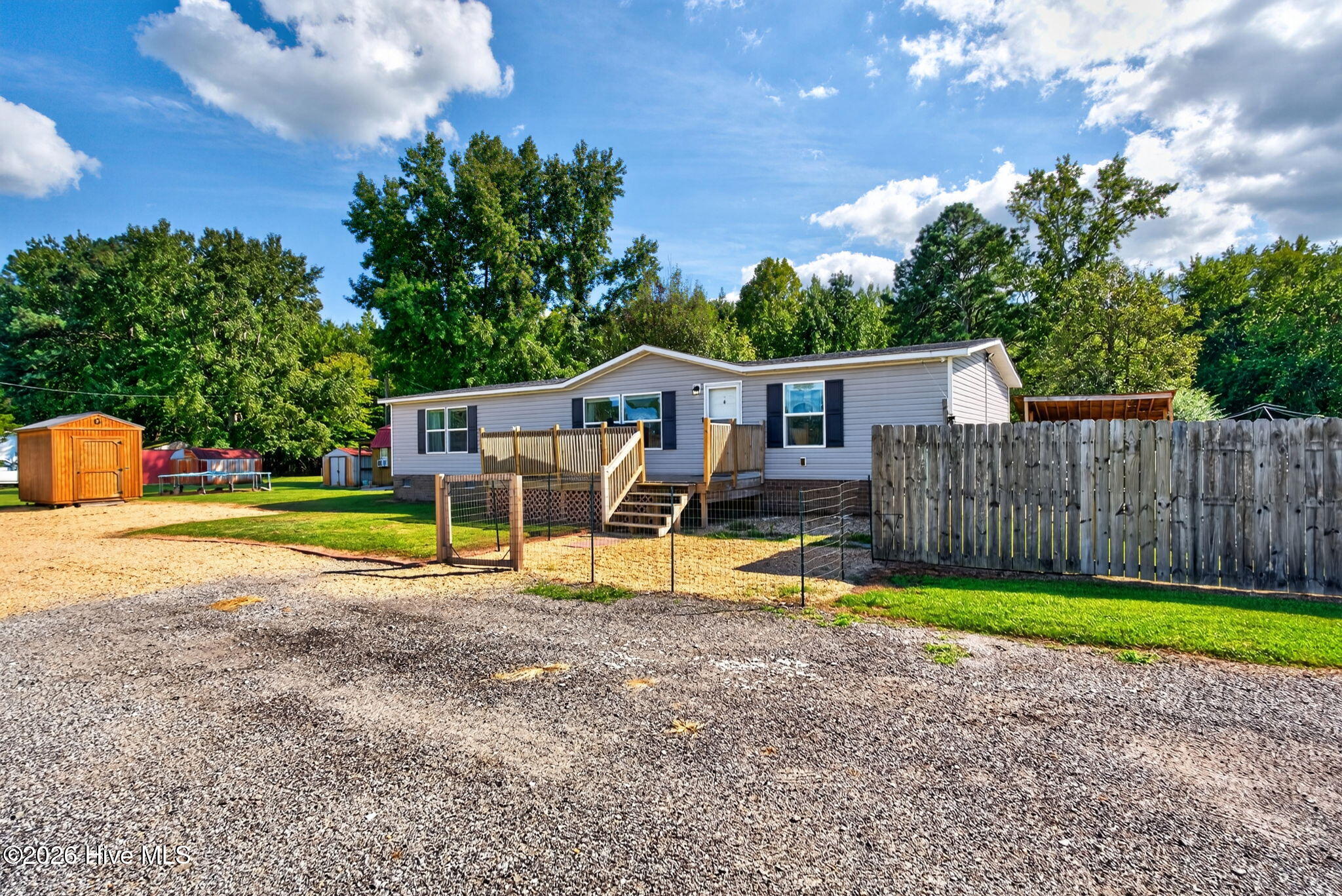 16 Knight Lane Property Photo 4