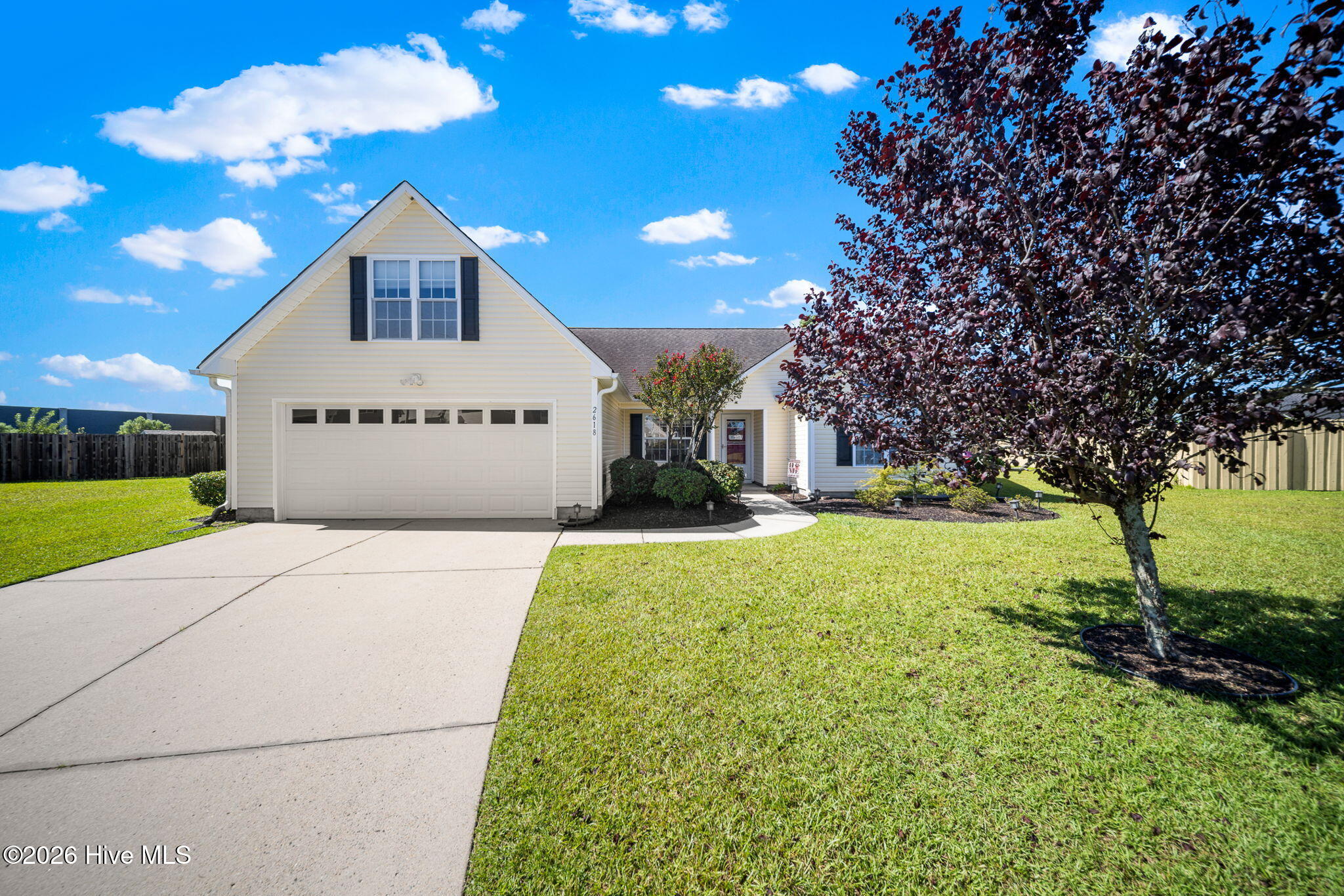 2618 Ravens Glass Court Property Photo 3