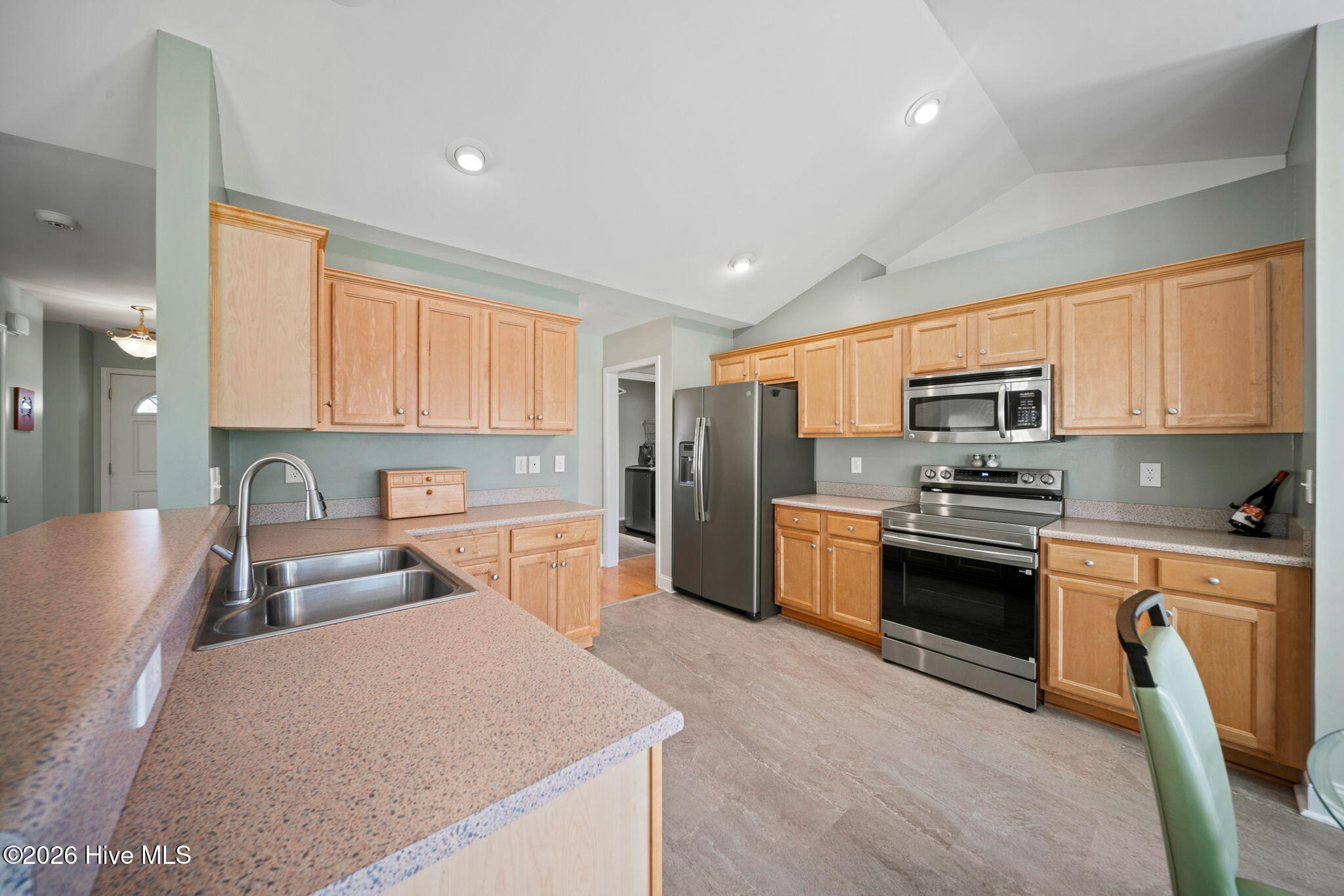 2618 Ravens Glass Court Property Photo 11