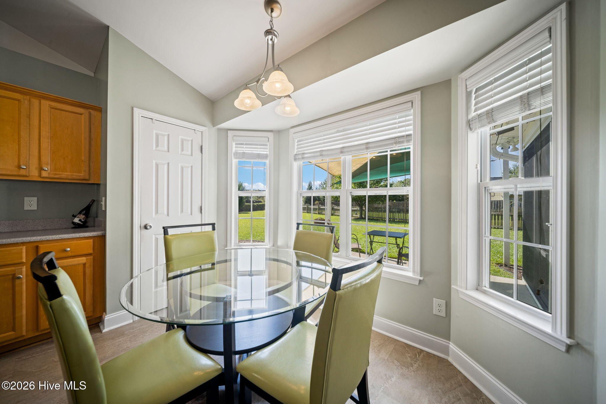 2618 Ravens Glass Court Property Photo 18