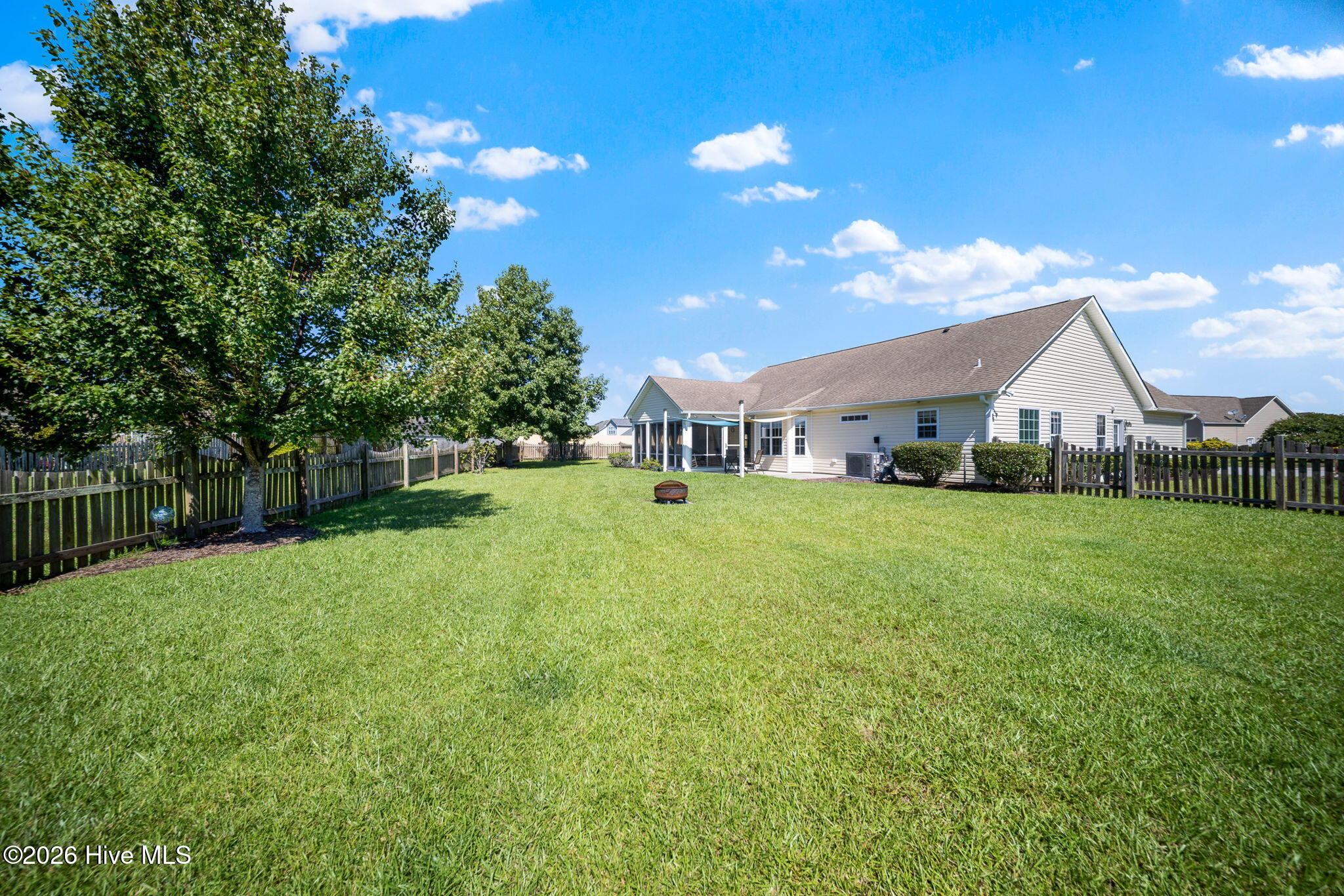 2618 Ravens Glass Court Property Photo 35