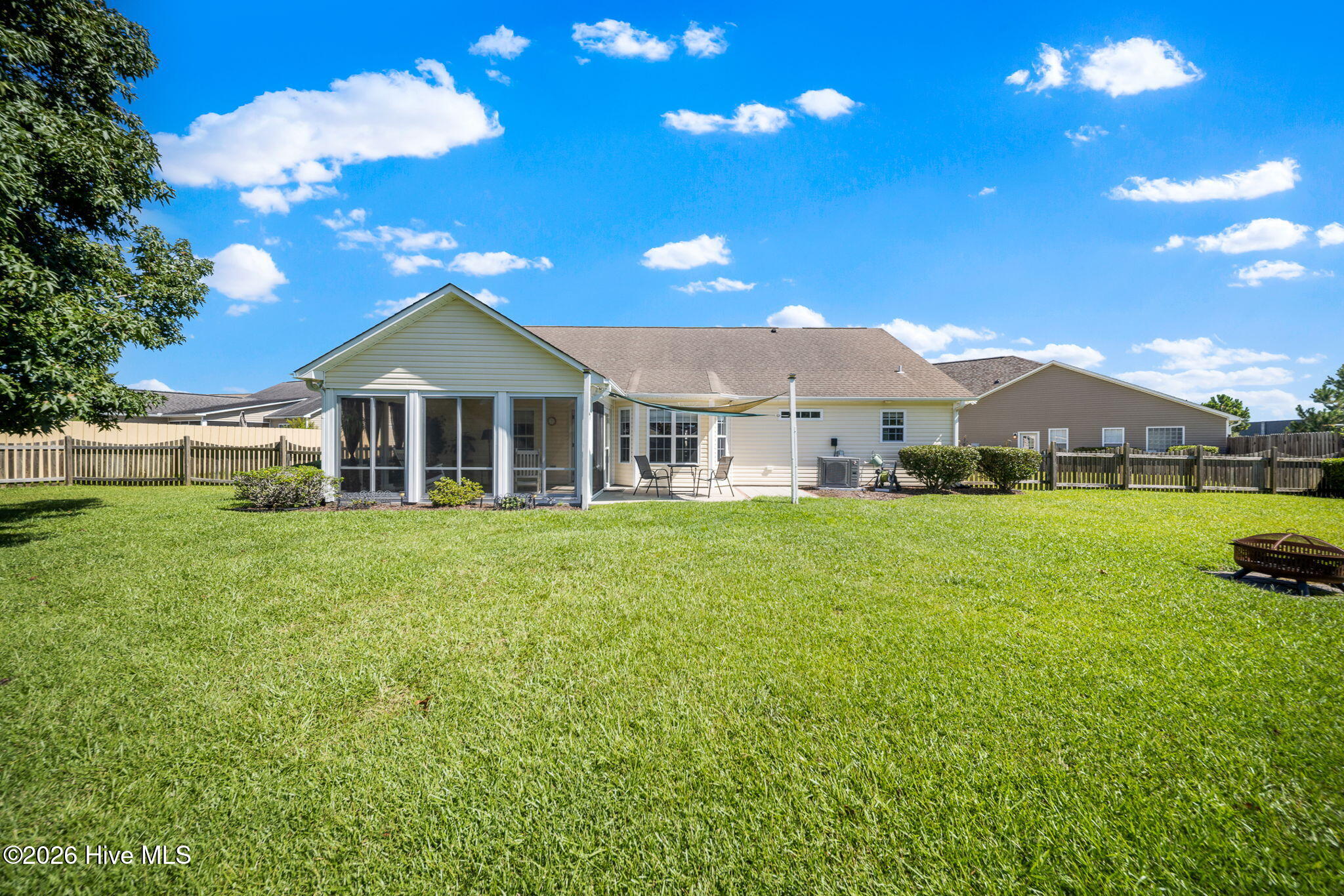 2618 Ravens Glass Court Property Photo 37