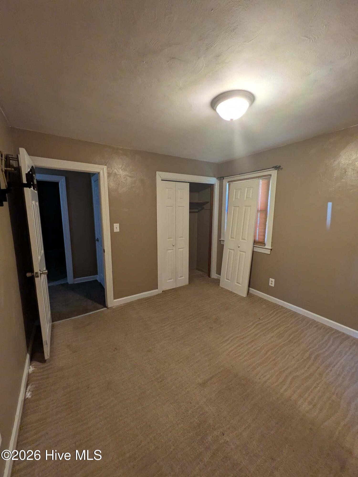 216 E Troy Street E Property Photo 9