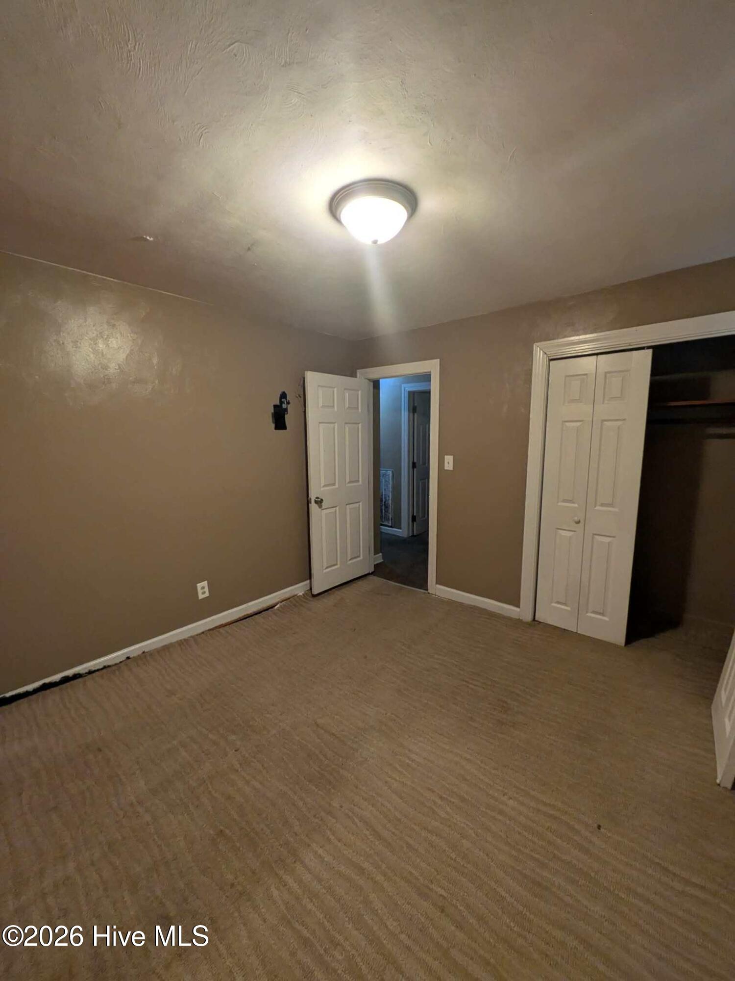 216 E Troy Street E Property Photo 10