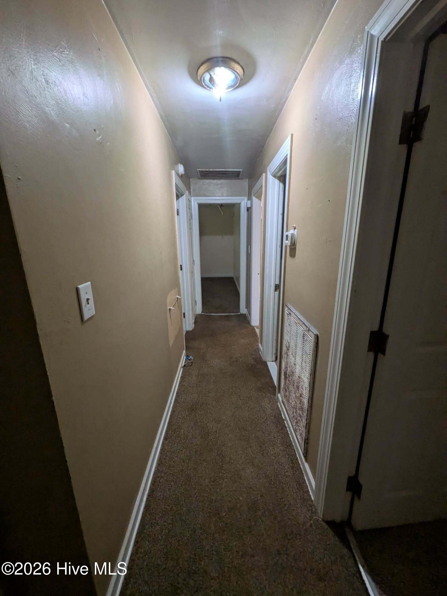216 E Troy Street E Property Photo 13