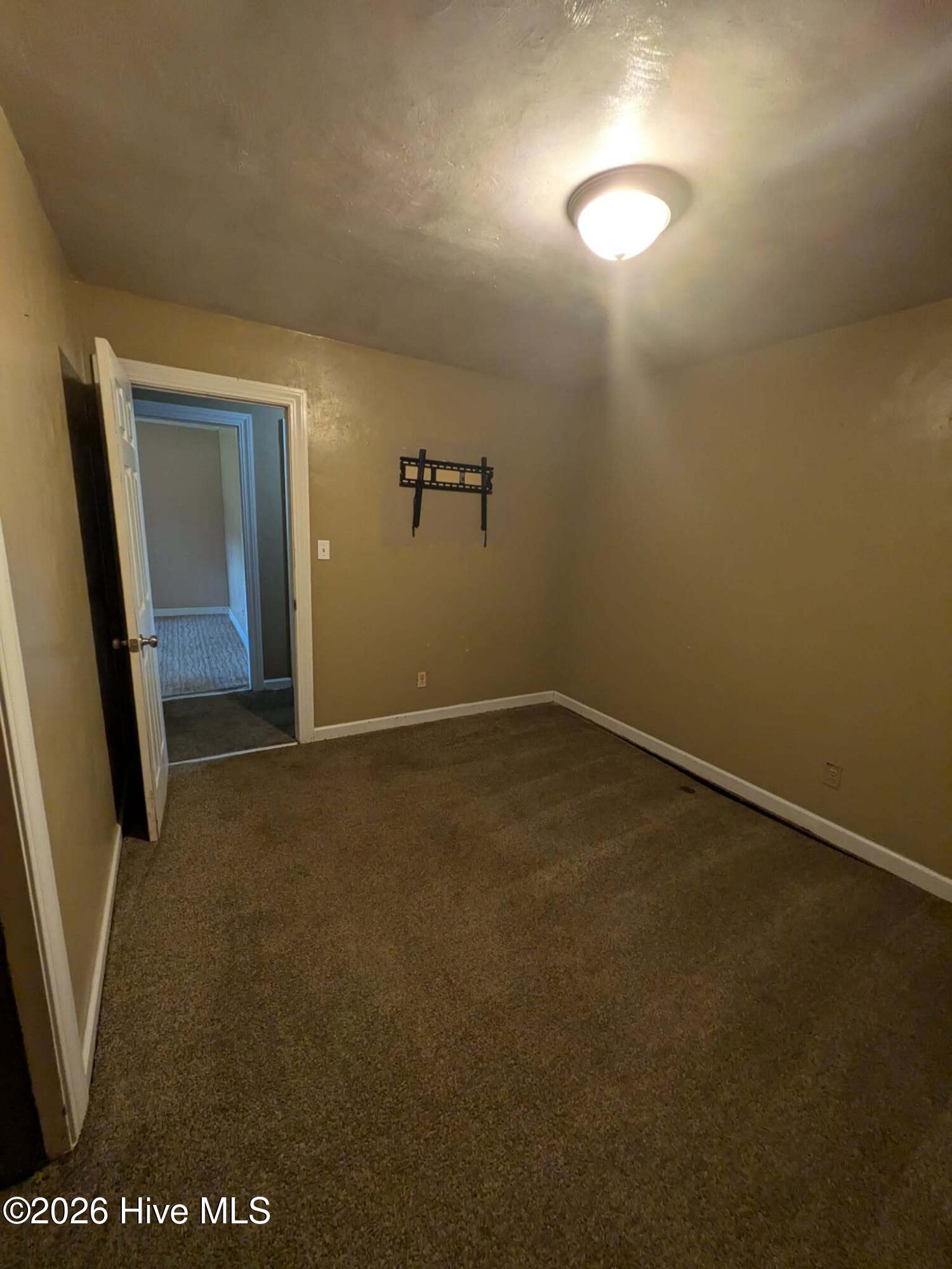 216 E Troy Street E Property Photo 21