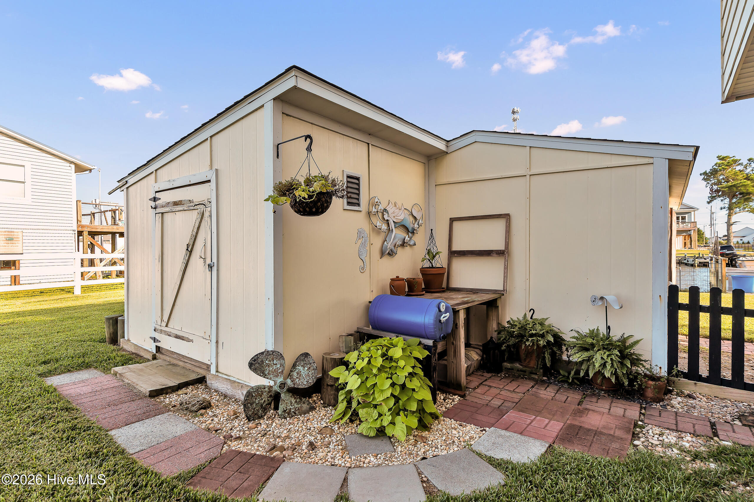 126 Dolphin Bay Estates Property Photo 27