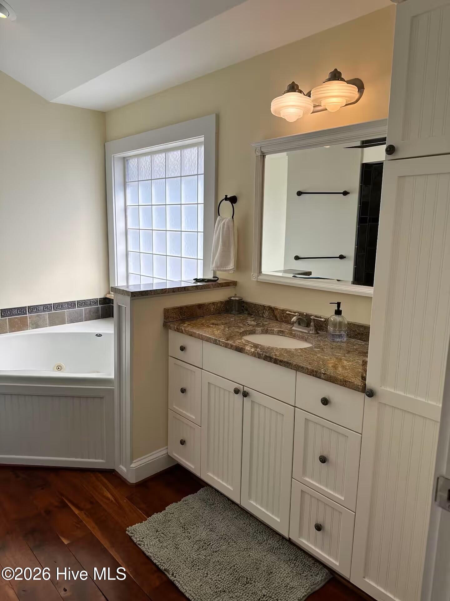 208 Hill Street Property Photo 16