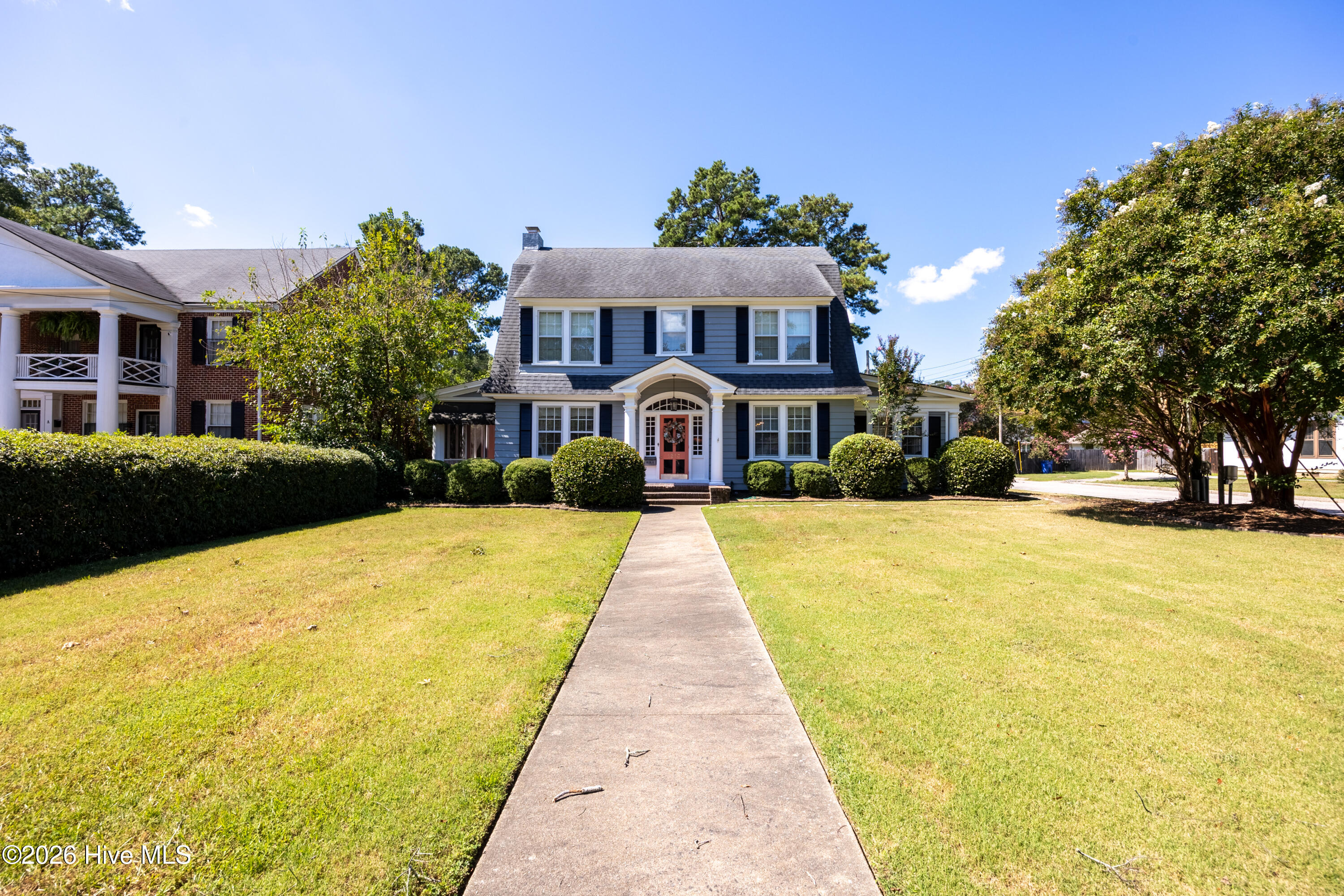 1213 Nash Street N Property Photo 2