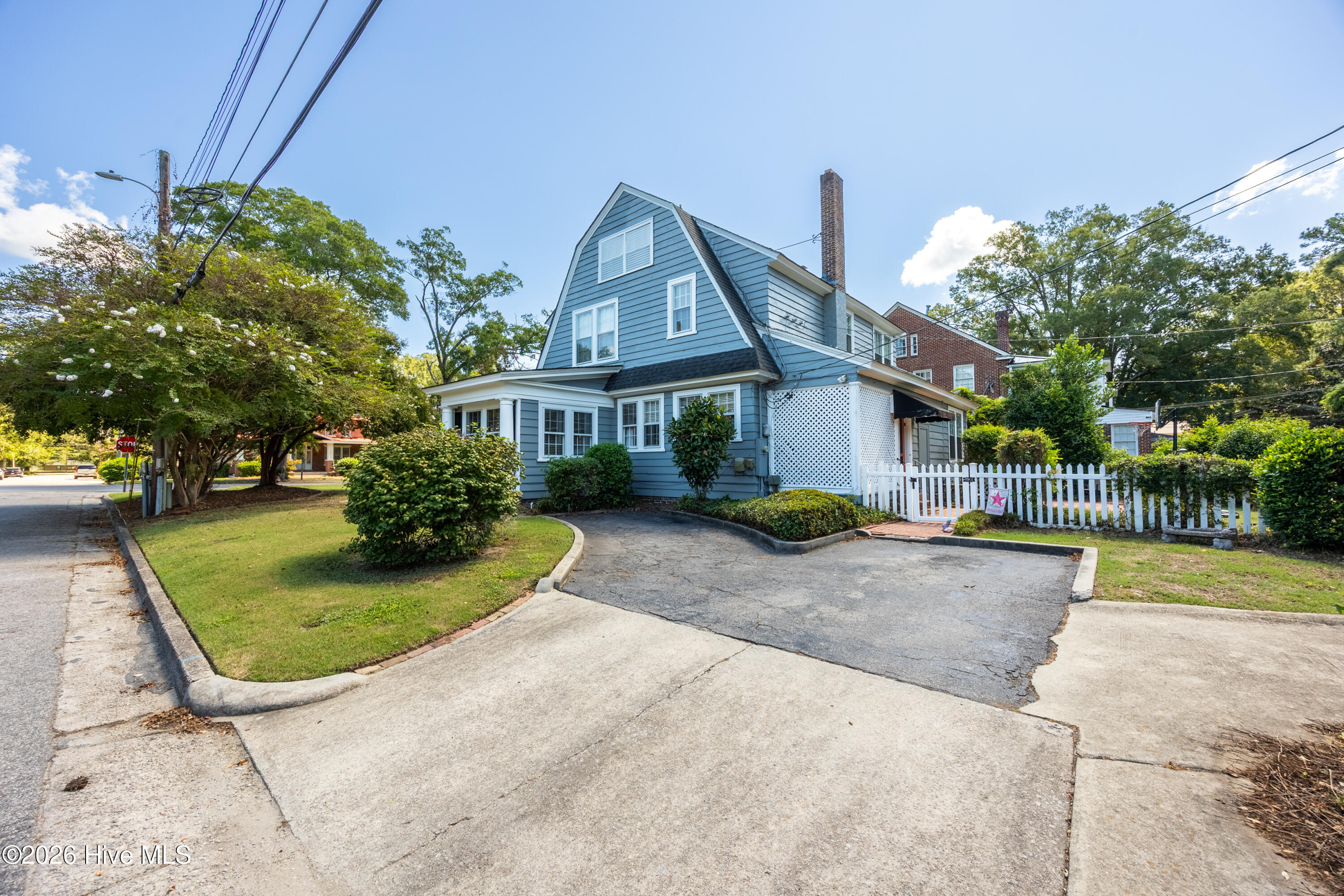 1213 Nash Street N Property Photo 40