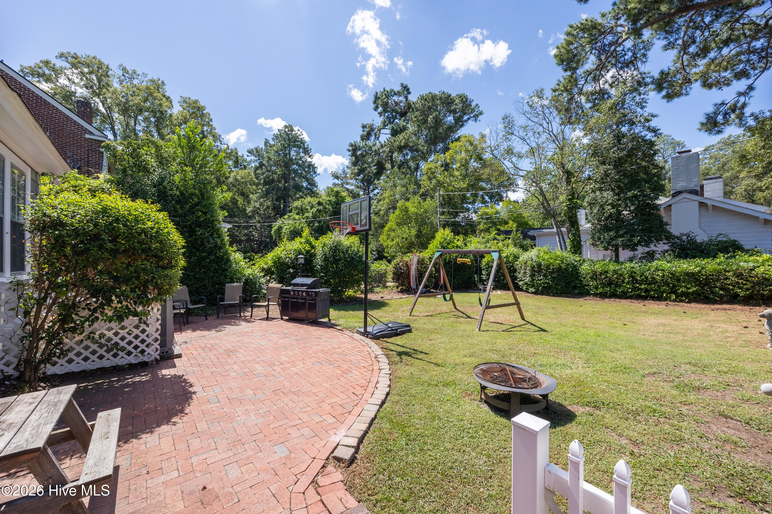1213 Nash Street N Property Photo 44