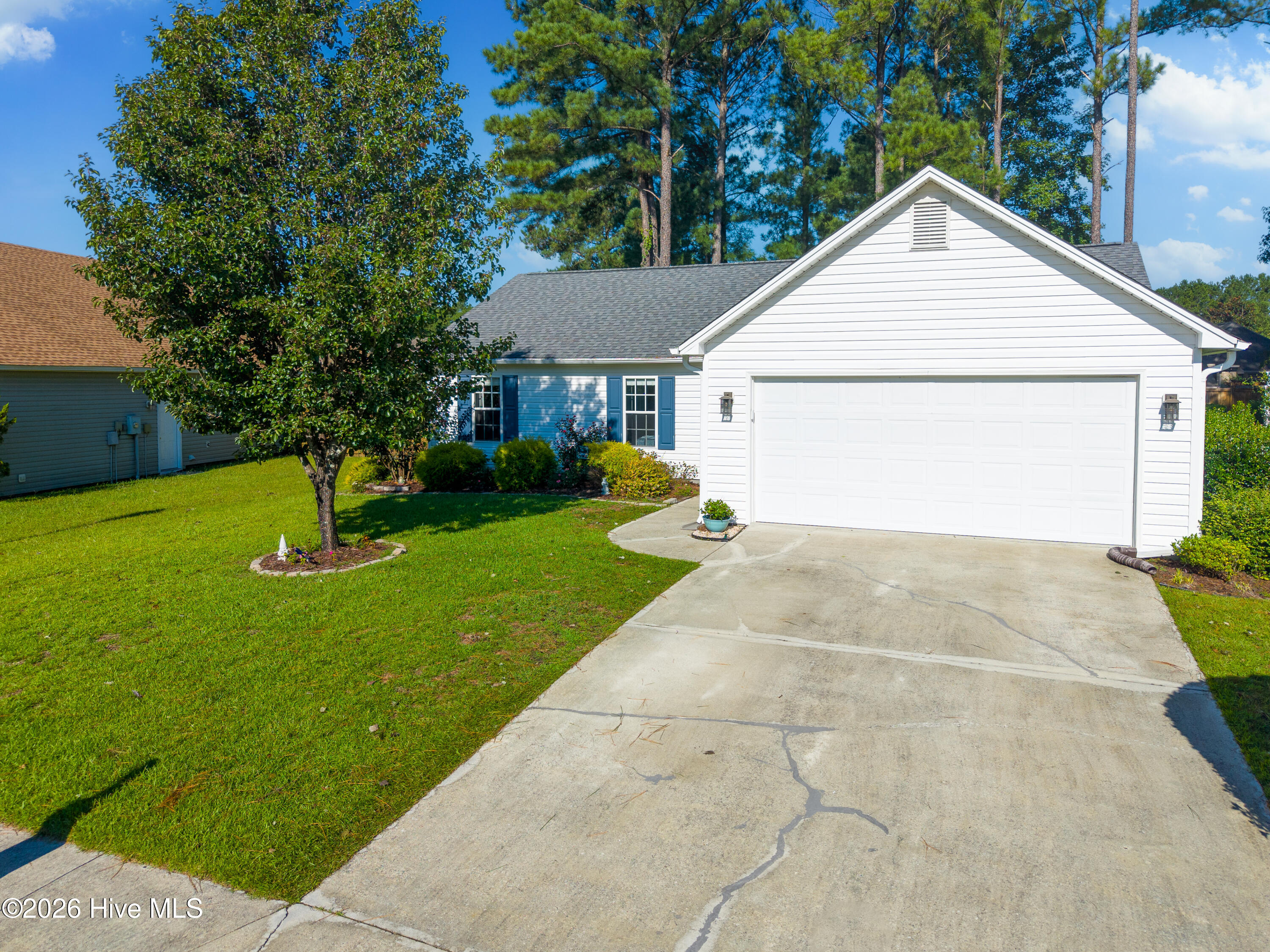1009 Winterberry Circle Property Photo 1
