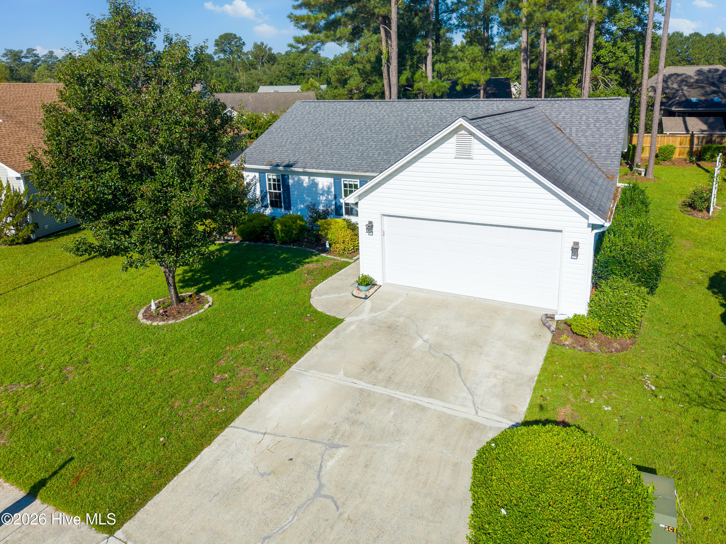 1009 Winterberry Circle Property Photo 3