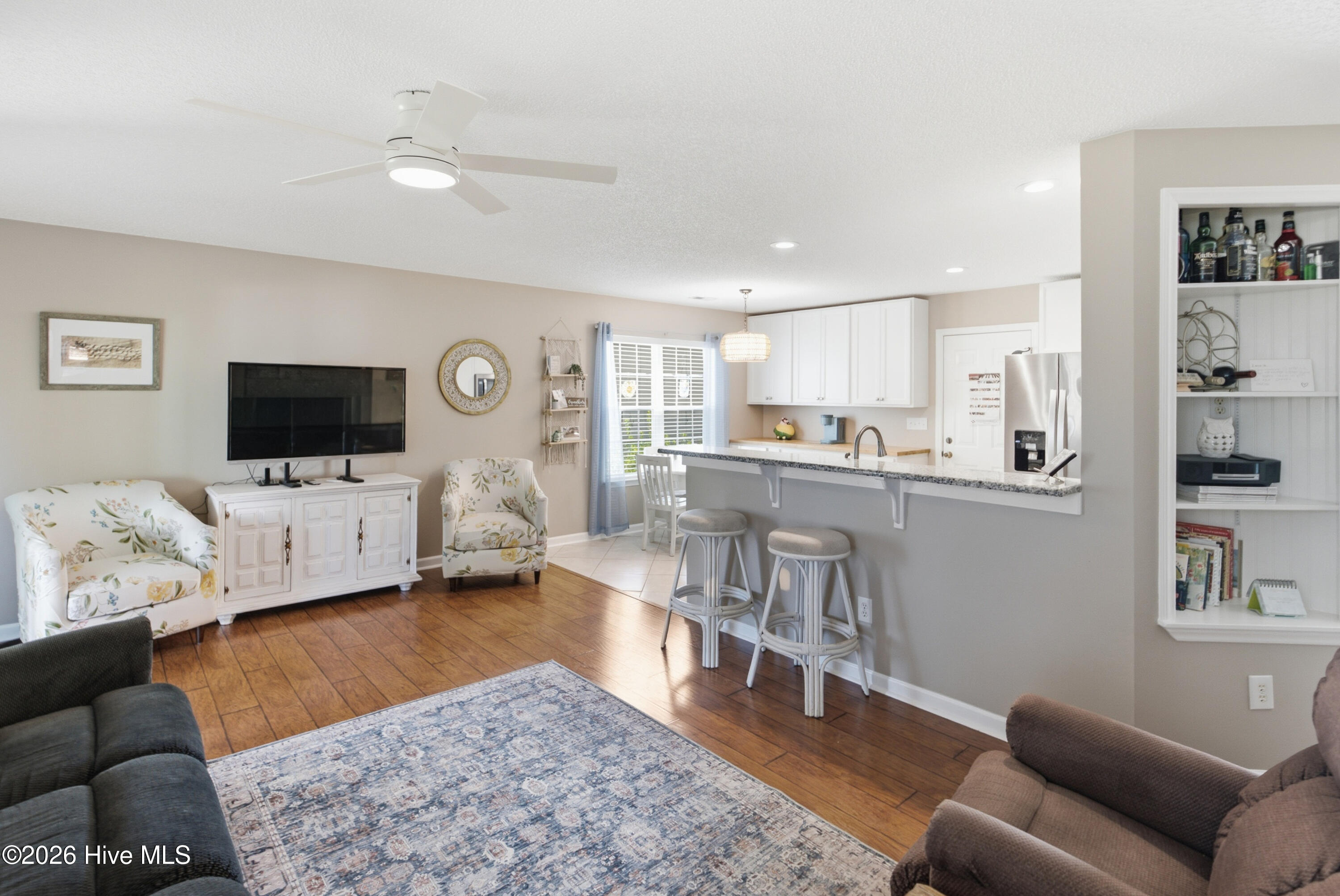 1009 Winterberry Circle Property Photo 7