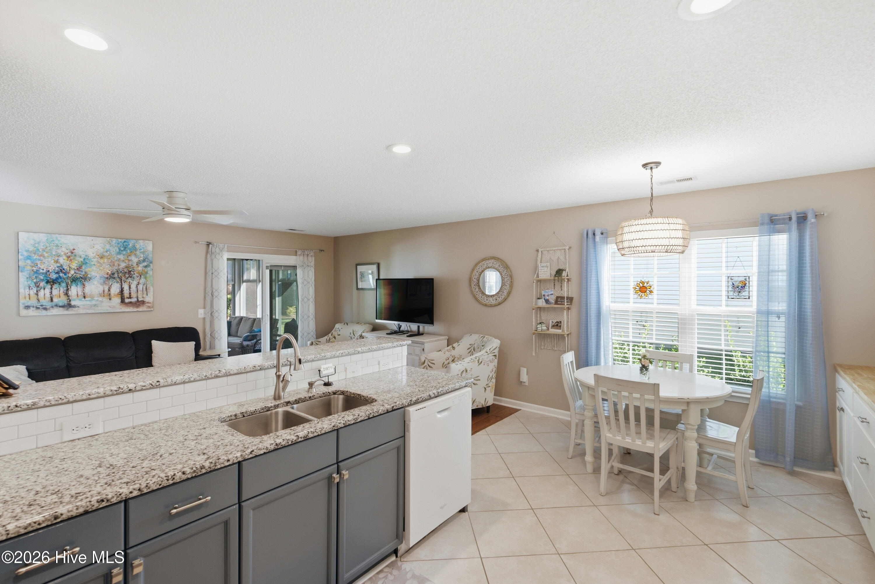 1009 Winterberry Circle Property Photo 12