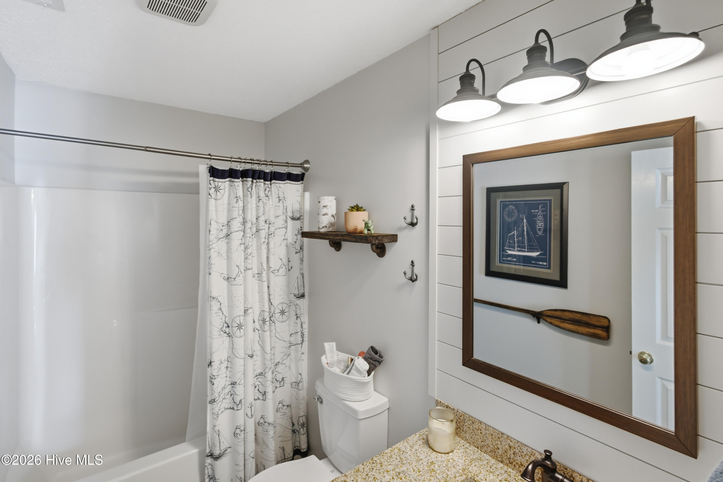 1009 Winterberry Circle Property Photo 18