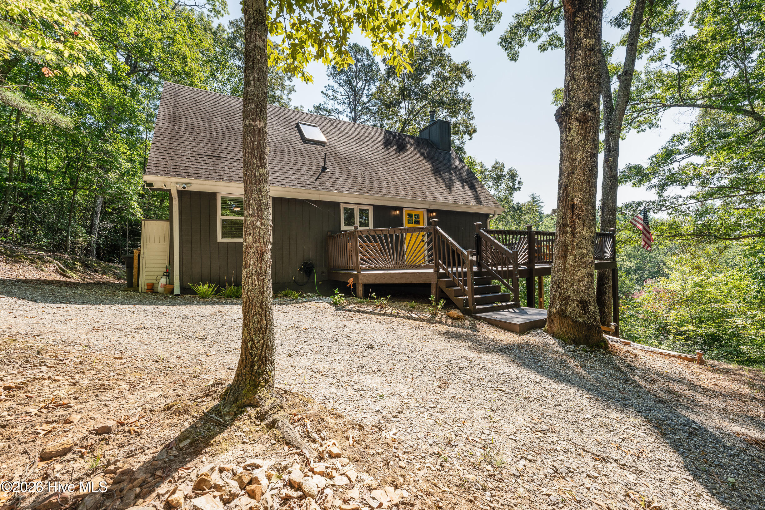 100 Stephens Lane Property Photo 2