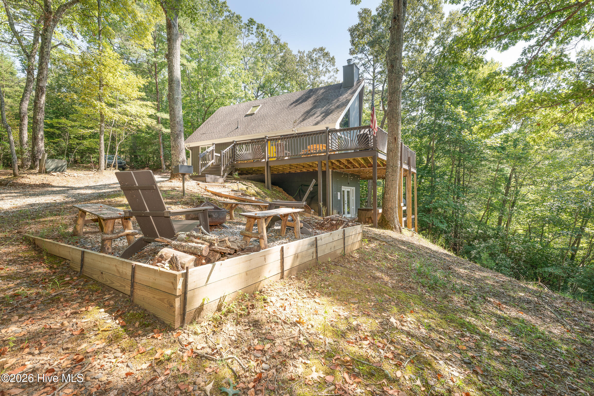 100 Stephens Lane Property Photo 5