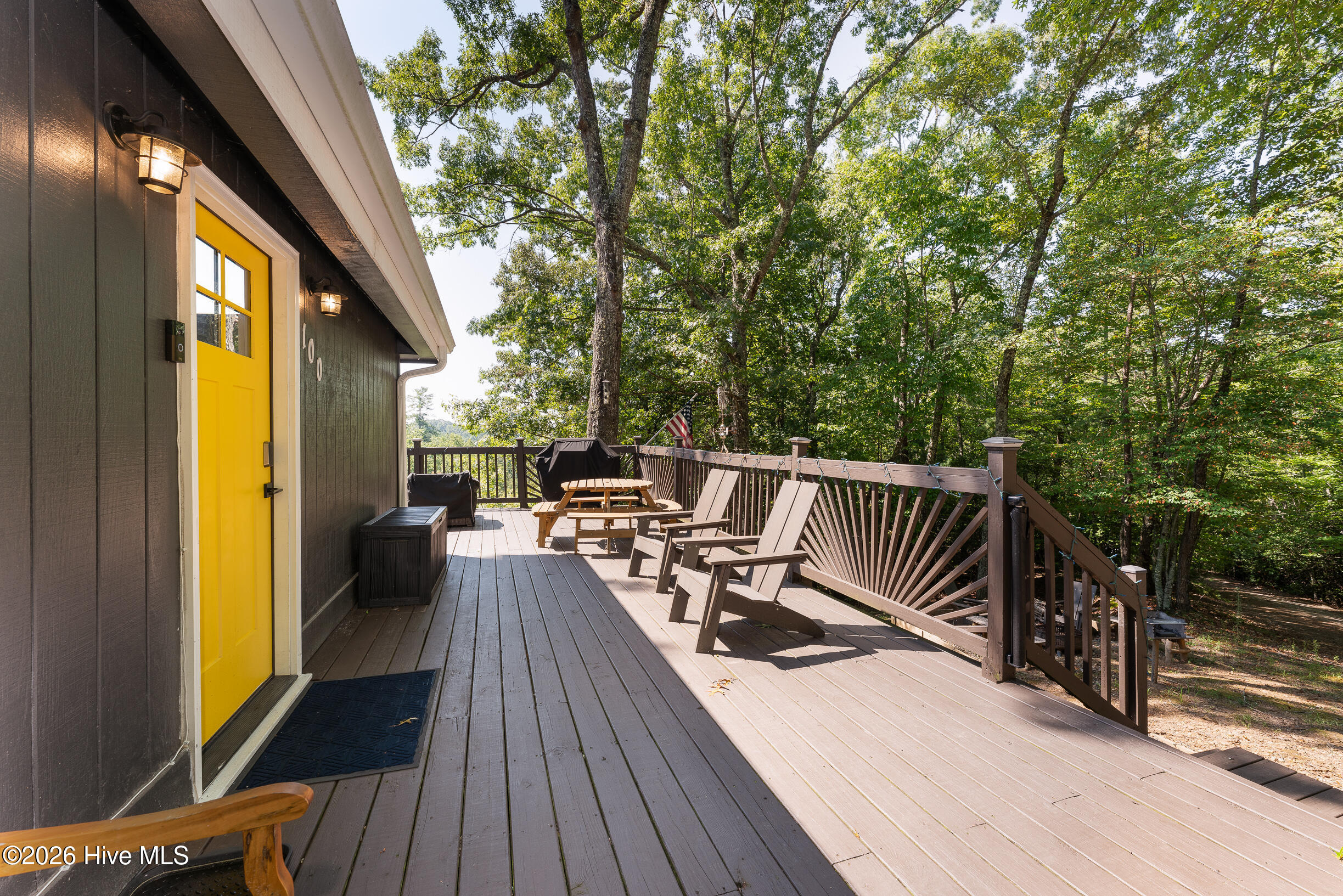 100 Stephens Lane Property Photo 6