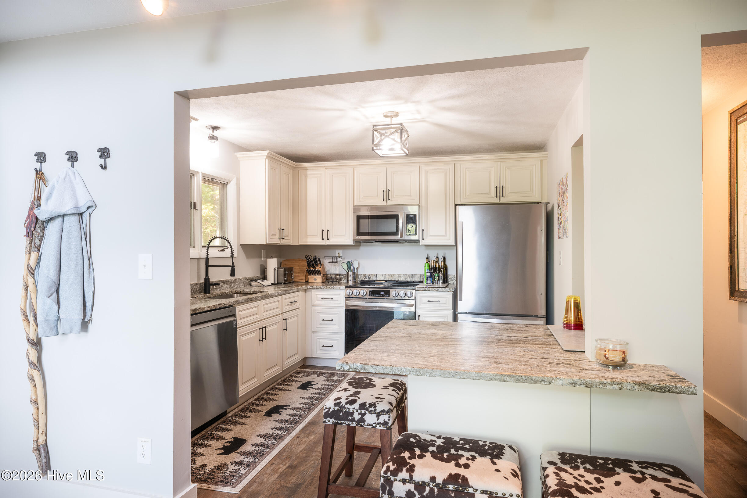 100 Stephens Lane Property Photo 15