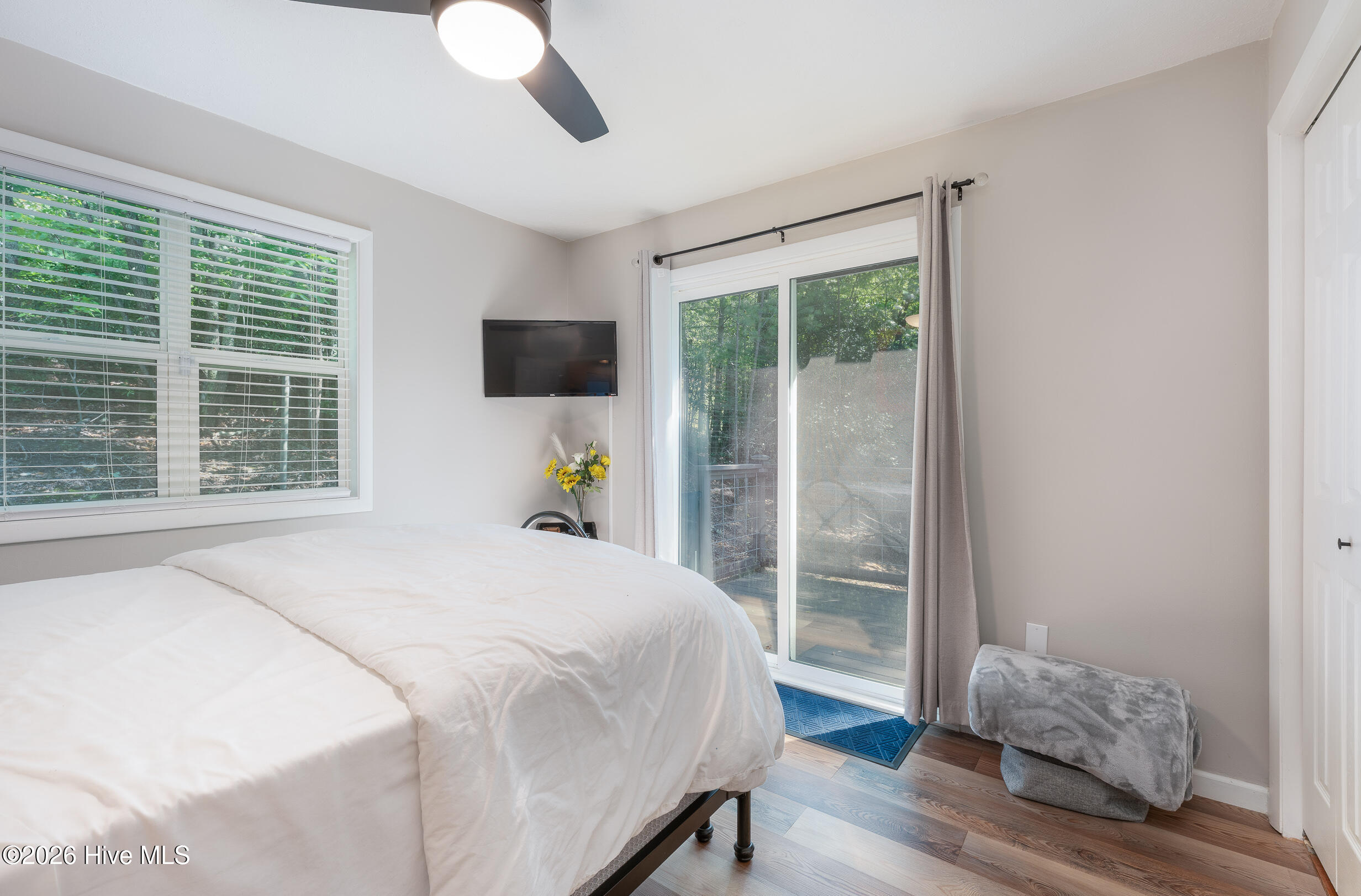 100 Stephens Lane Property Photo 27