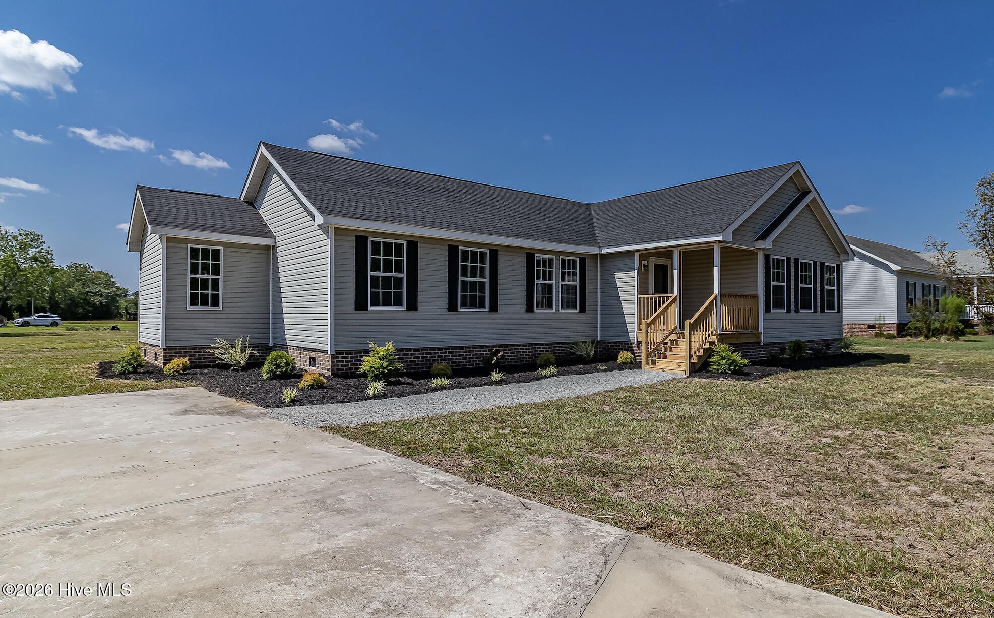 282 Duplin County Road Property Photo 2