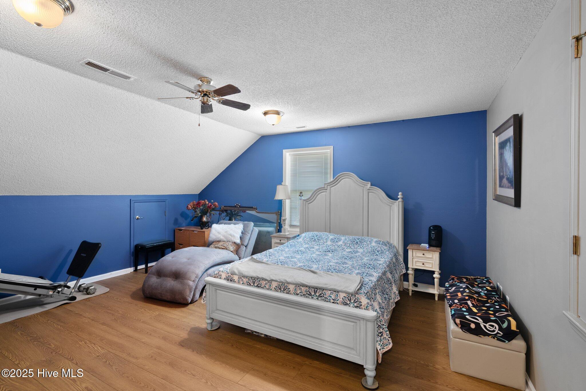 104 Boleyn Loop Property Photo 24
