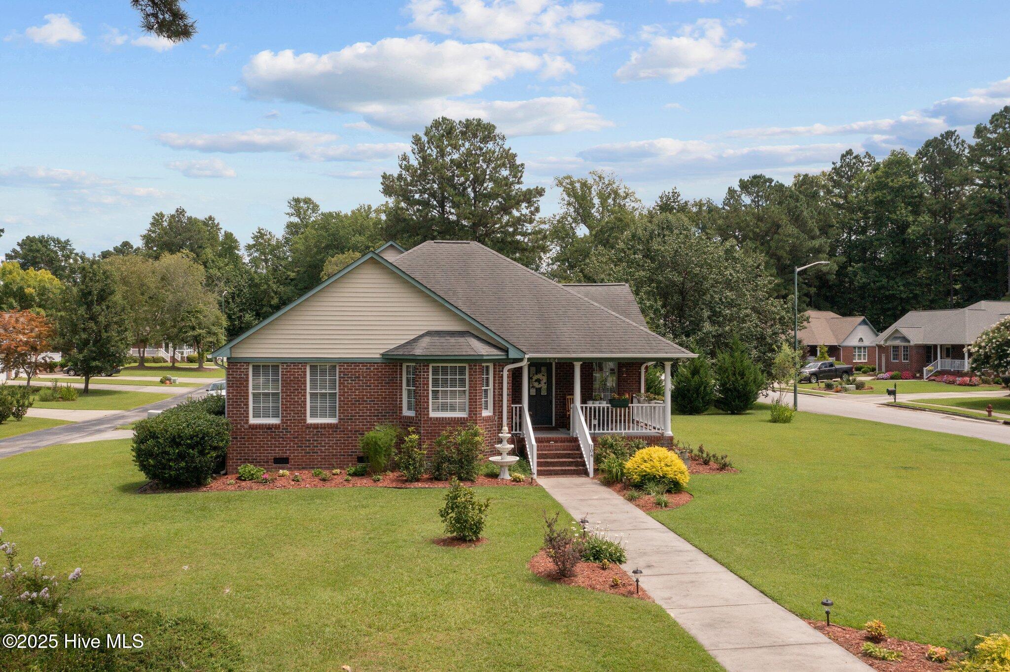 104 Boleyn Loop Property Photo 33