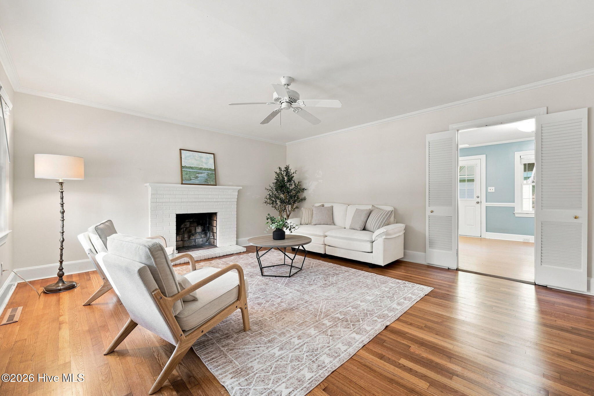 1502 E Wright Road Property Photo 3