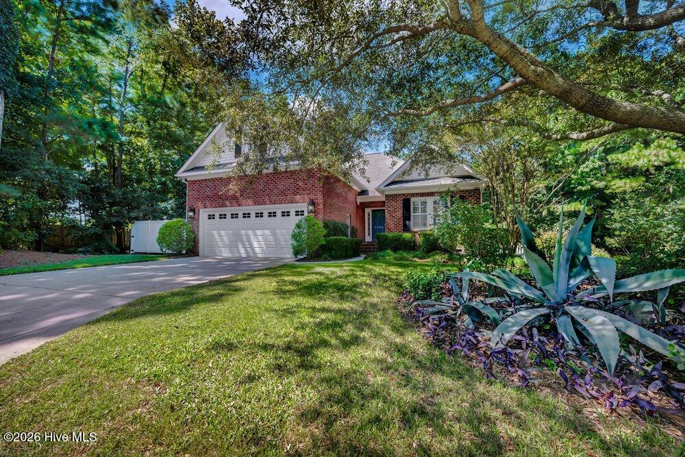 5208 Lone Eagle Court Property Photo 3