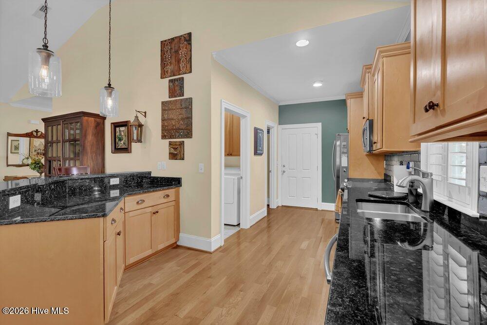 5208 Lone Eagle Court Property Photo 10