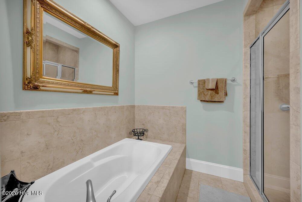 5208 Lone Eagle Court Property Photo 17