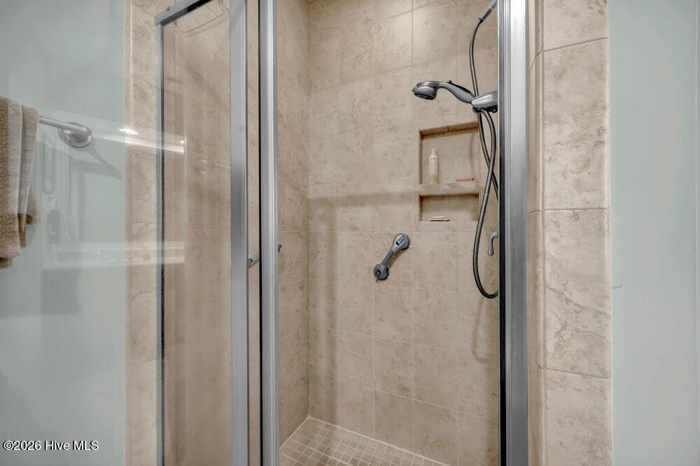 5208 Lone Eagle Court Property Photo 19