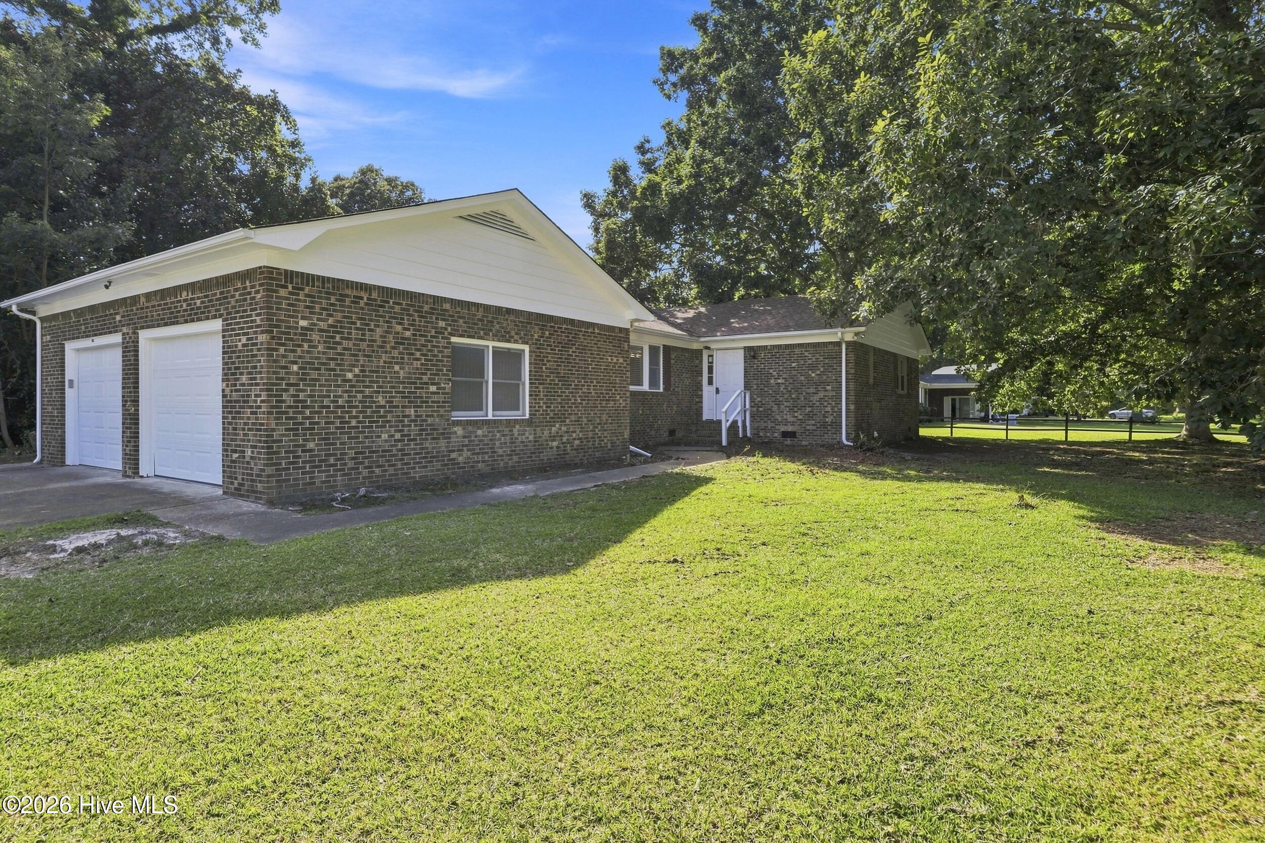 403 Hickory Drive Property Photo 1