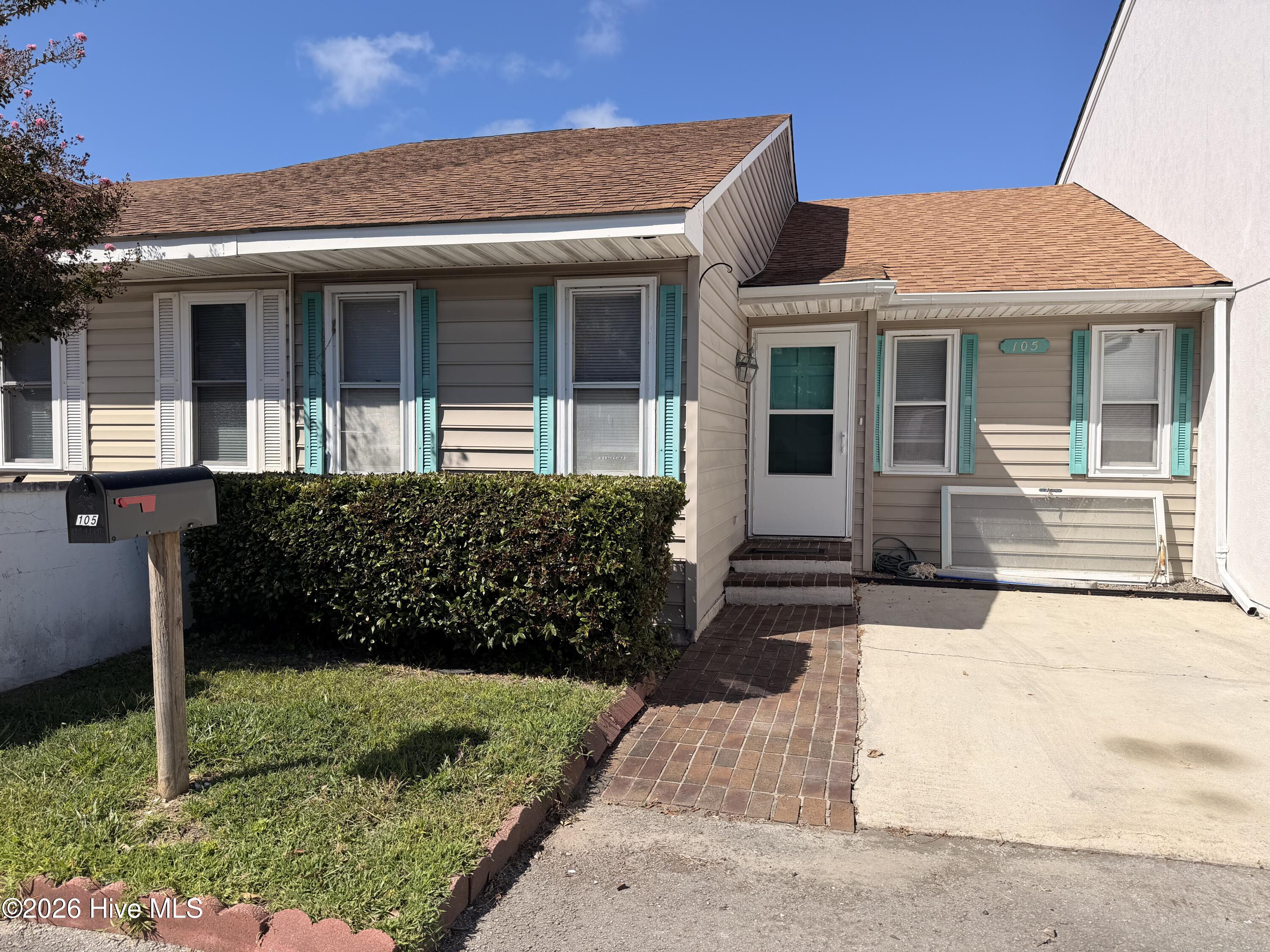 1800 Bay Street Property Photo 2