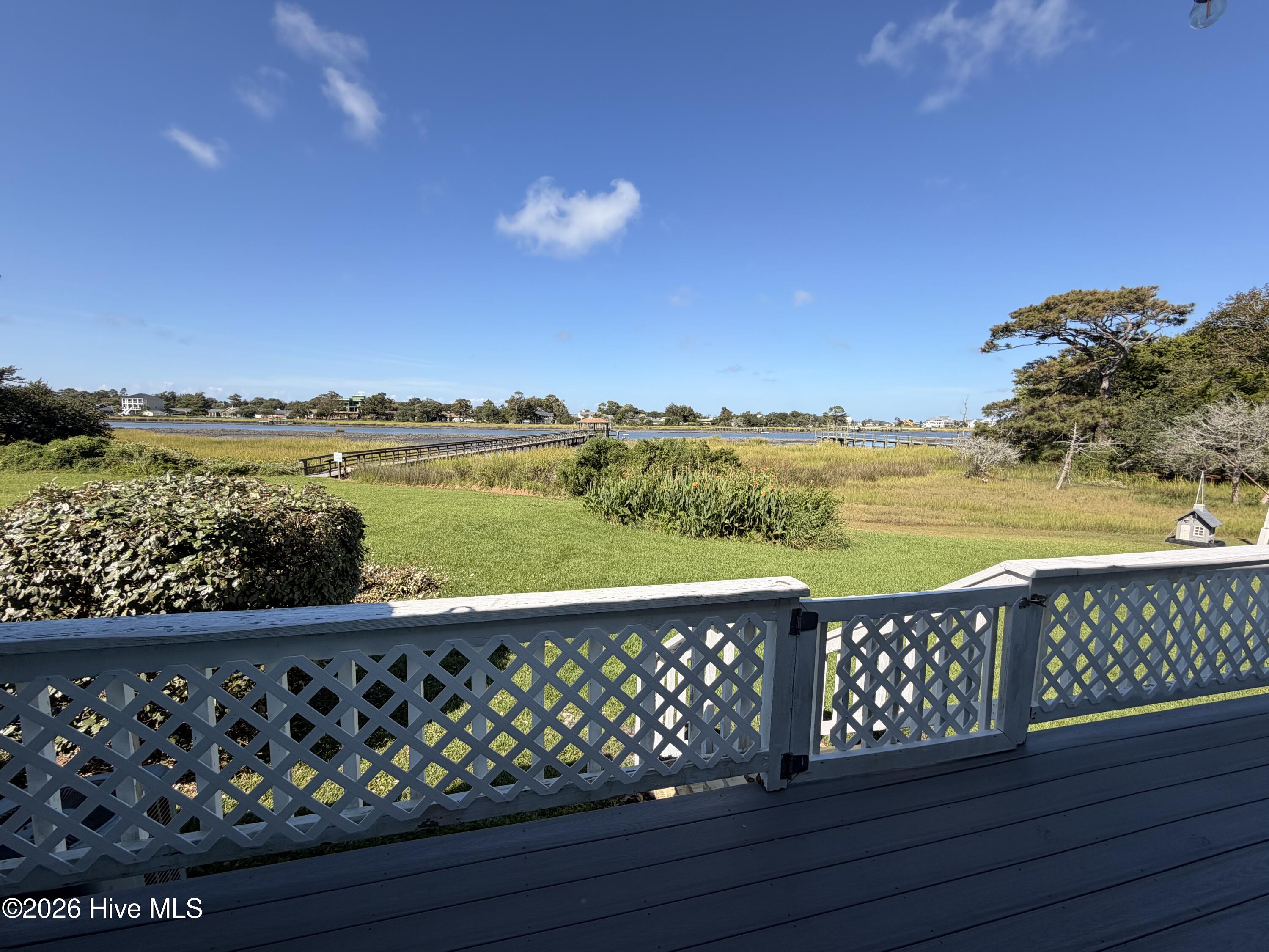 1800 Bay Street Property Photo 6