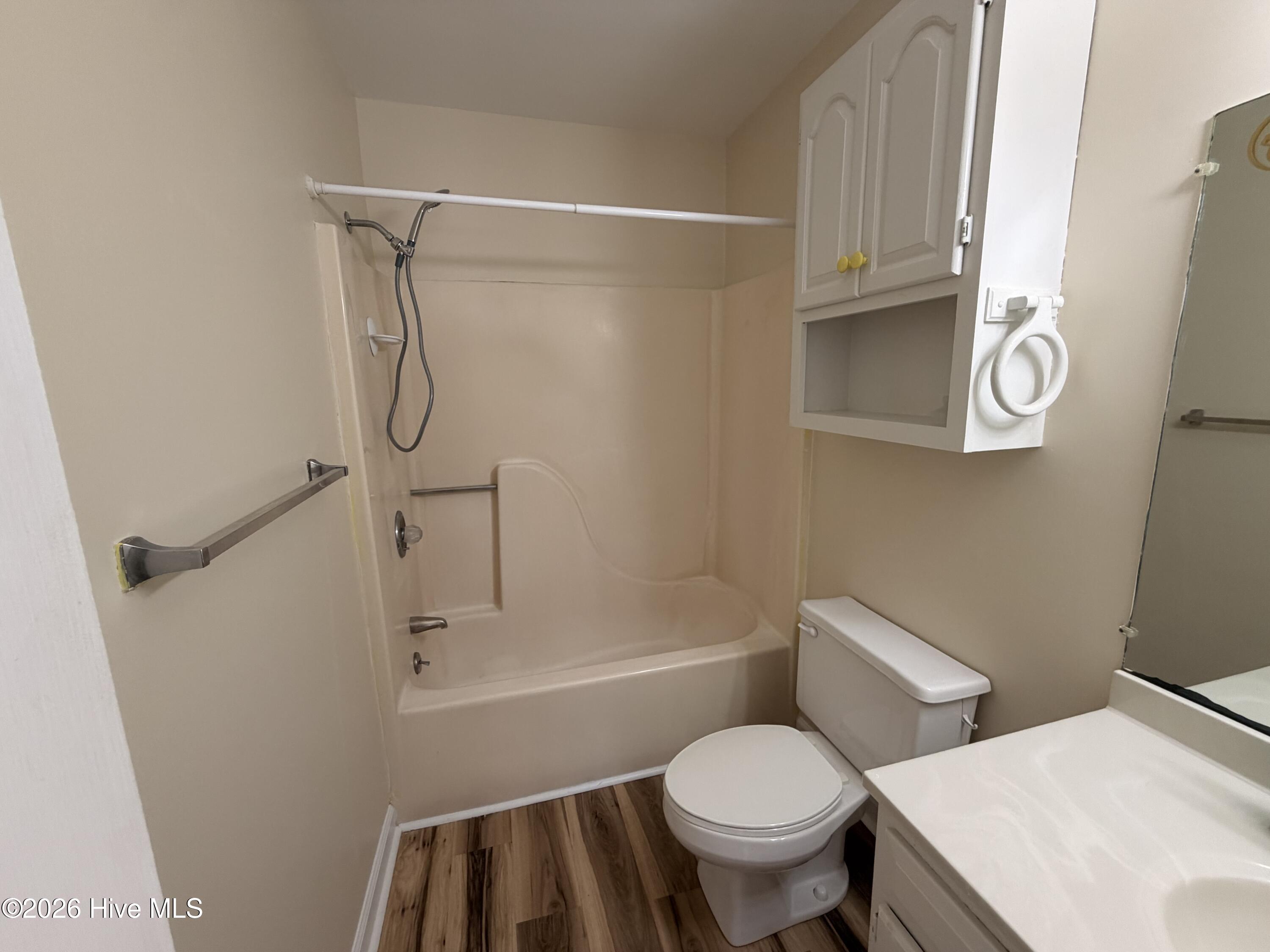 1800 Bay Street Property Photo 9