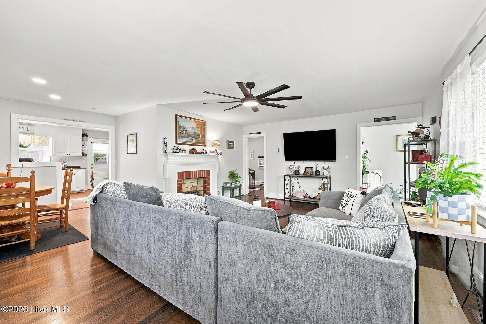 4048 Pitt Street Property Photo 17