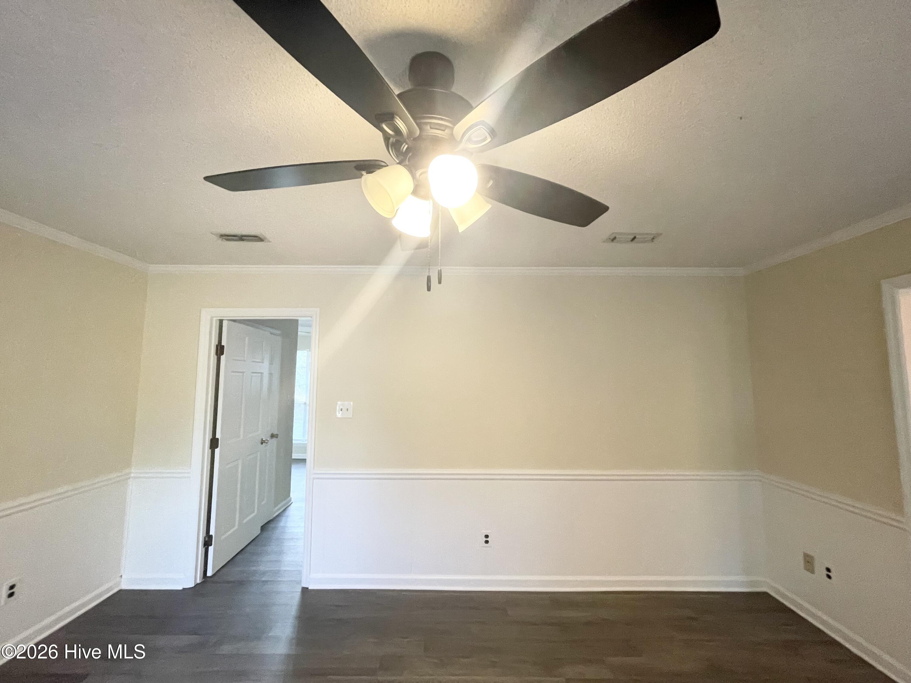 642 W Clinton Way W Property Photo 5
