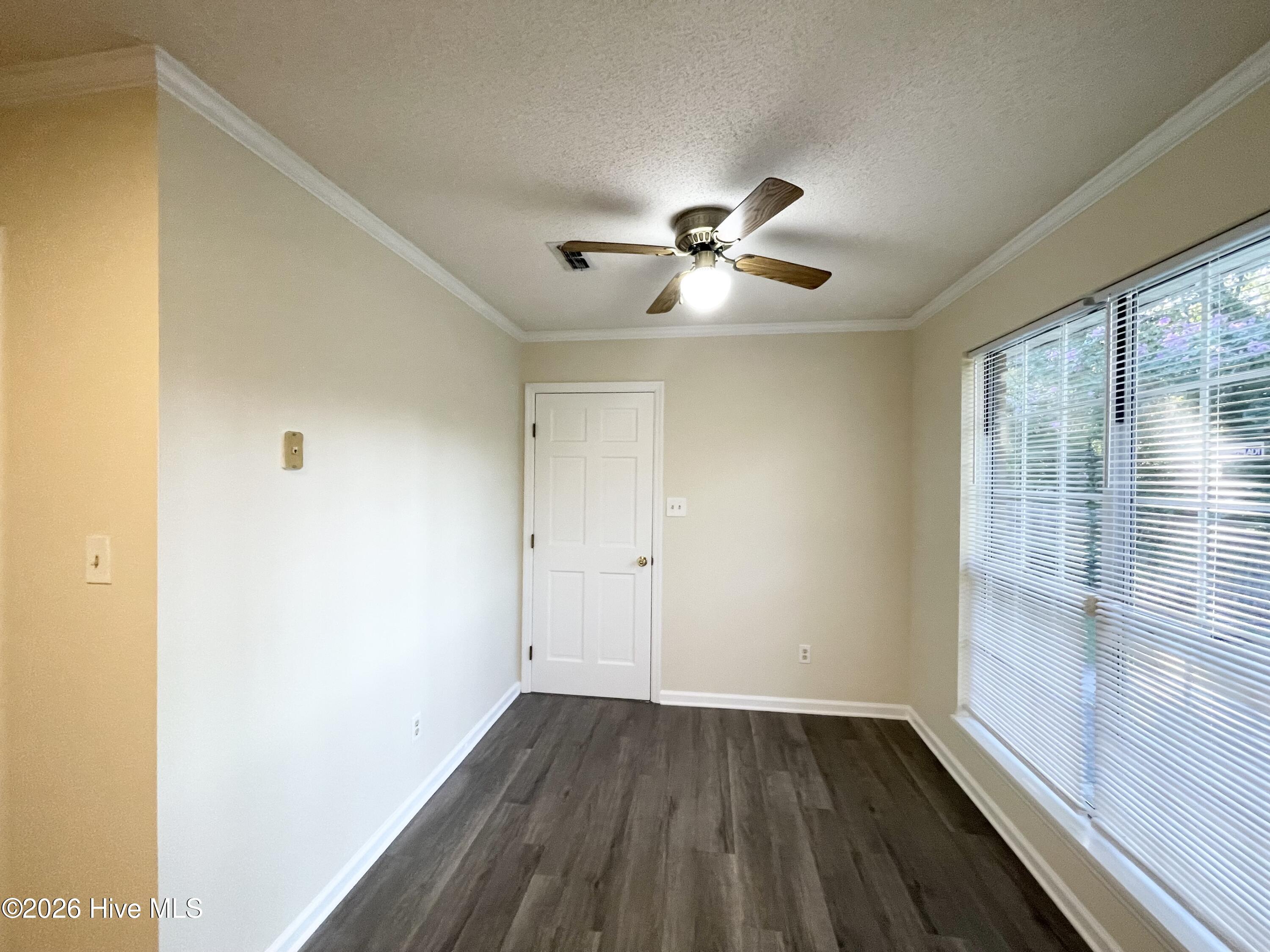 642 W Clinton Way W Property Photo 7