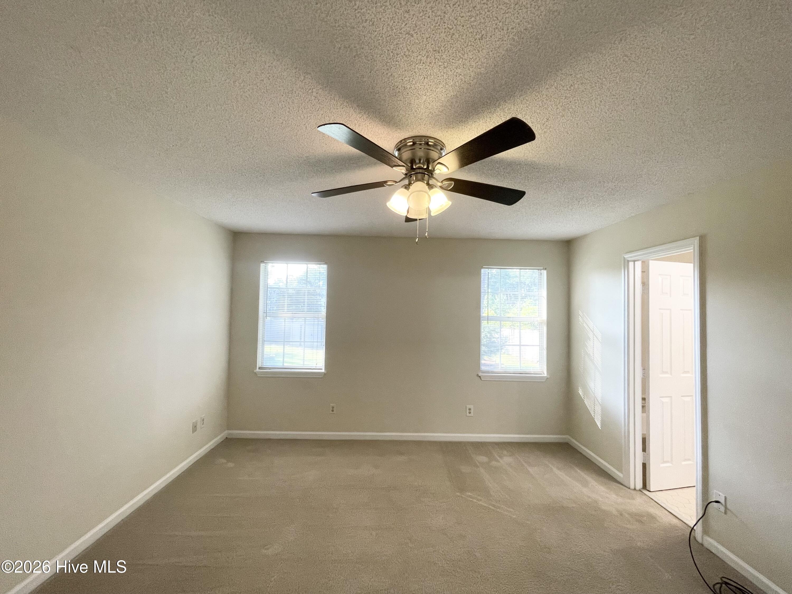 642 W Clinton Way W Property Photo 9