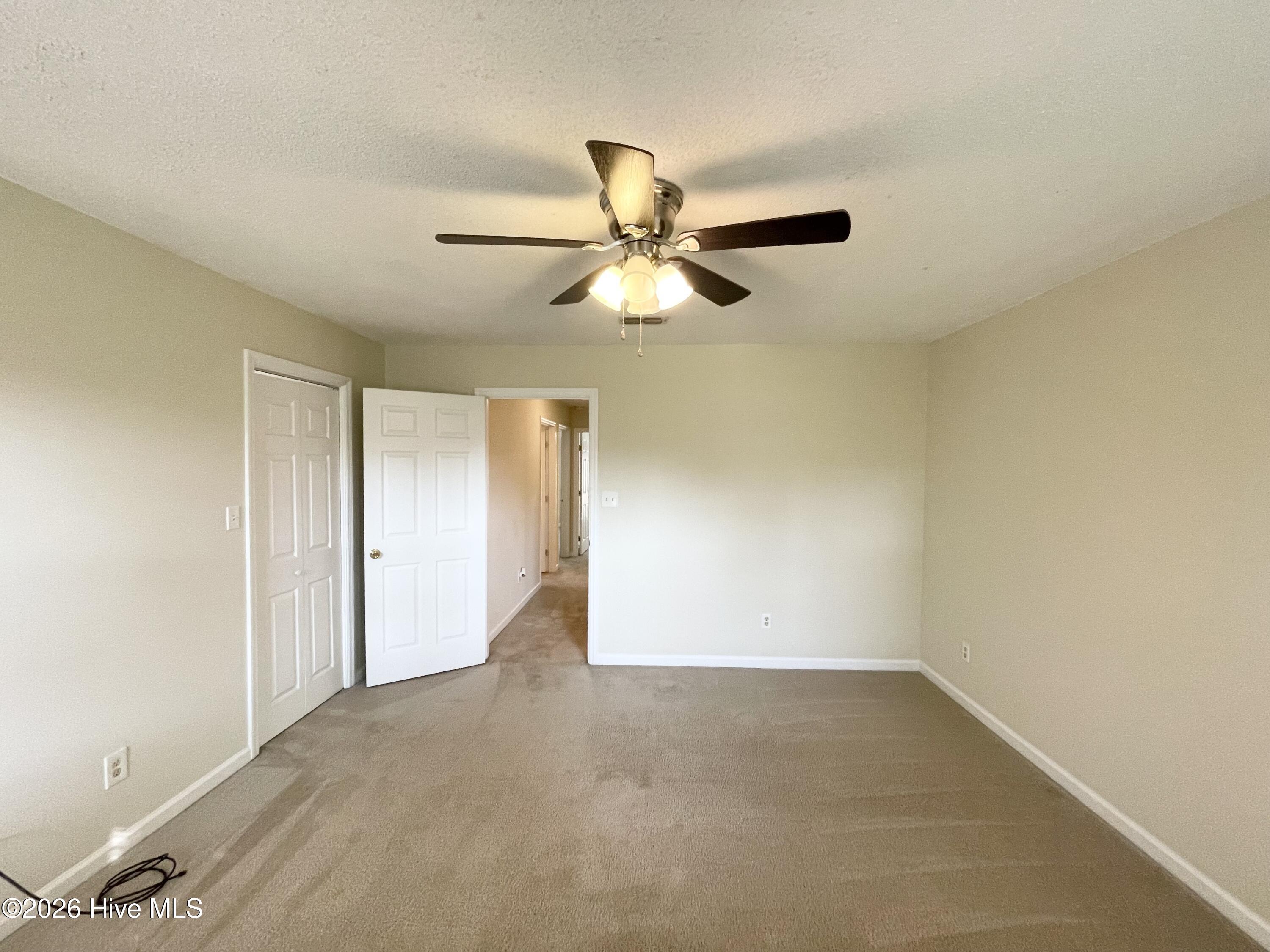 642 W Clinton Way W Property Photo 10
