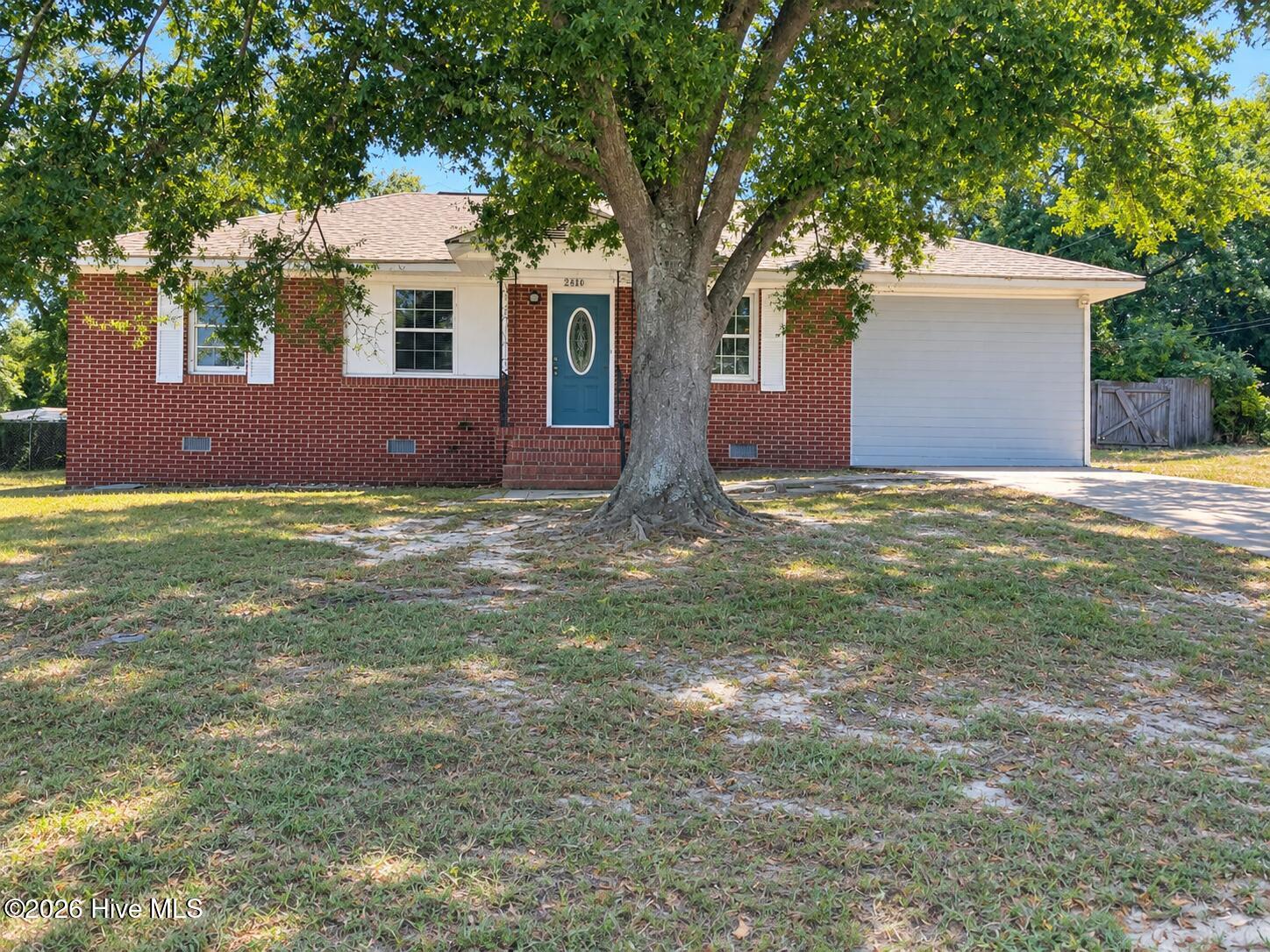 2116 Cadden Road Property Photo 1