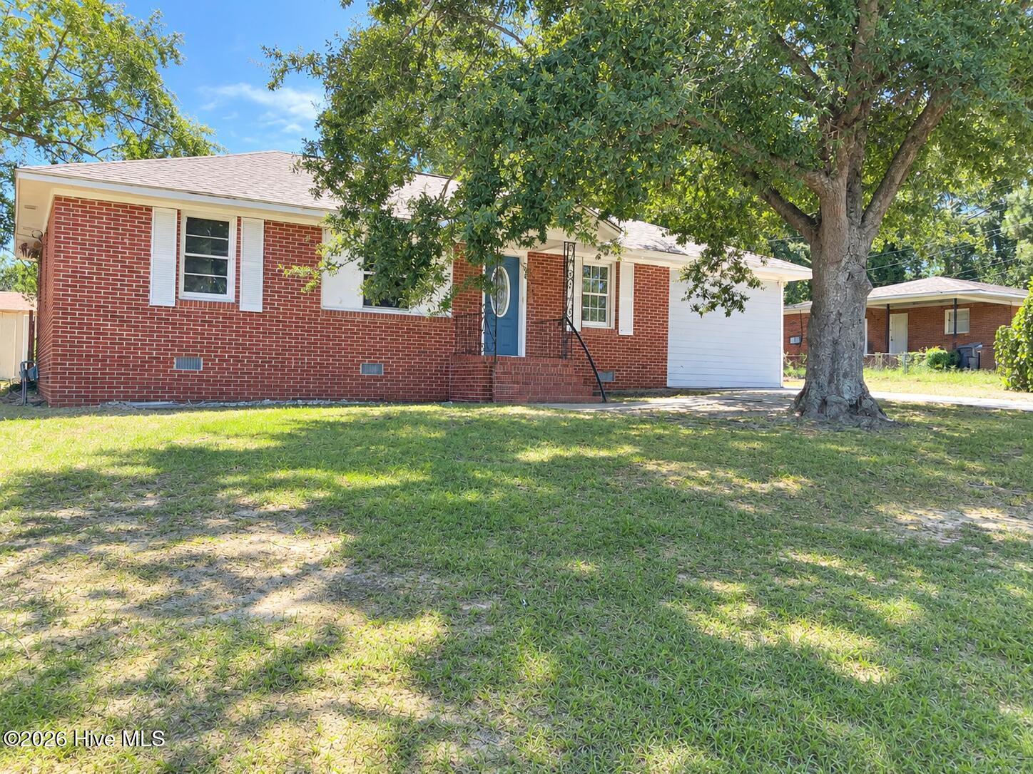 2116 Cadden Road Property Photo 2