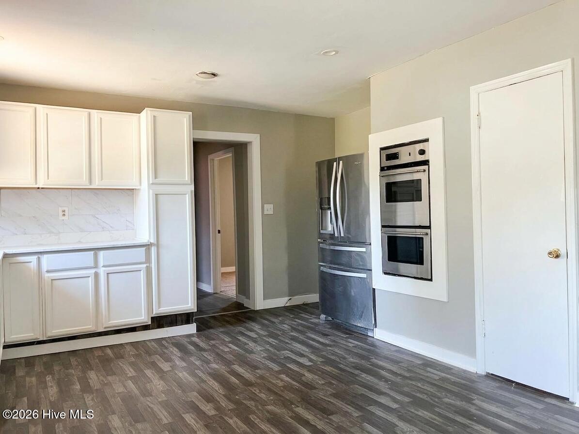 2116 Cadden Road Property Photo 4