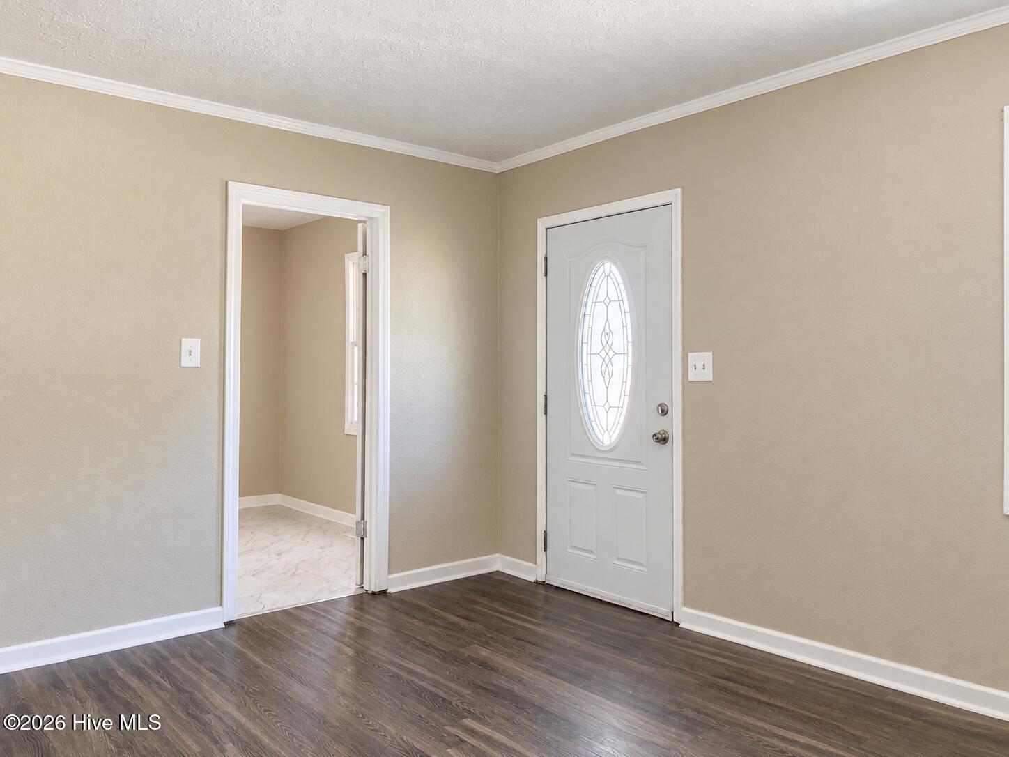 2116 Cadden Road Property Photo 5