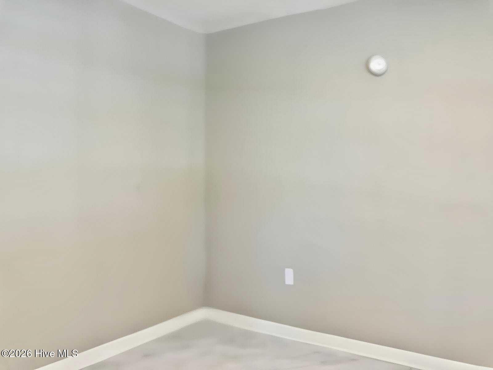 2116 Cadden Road Property Photo 15