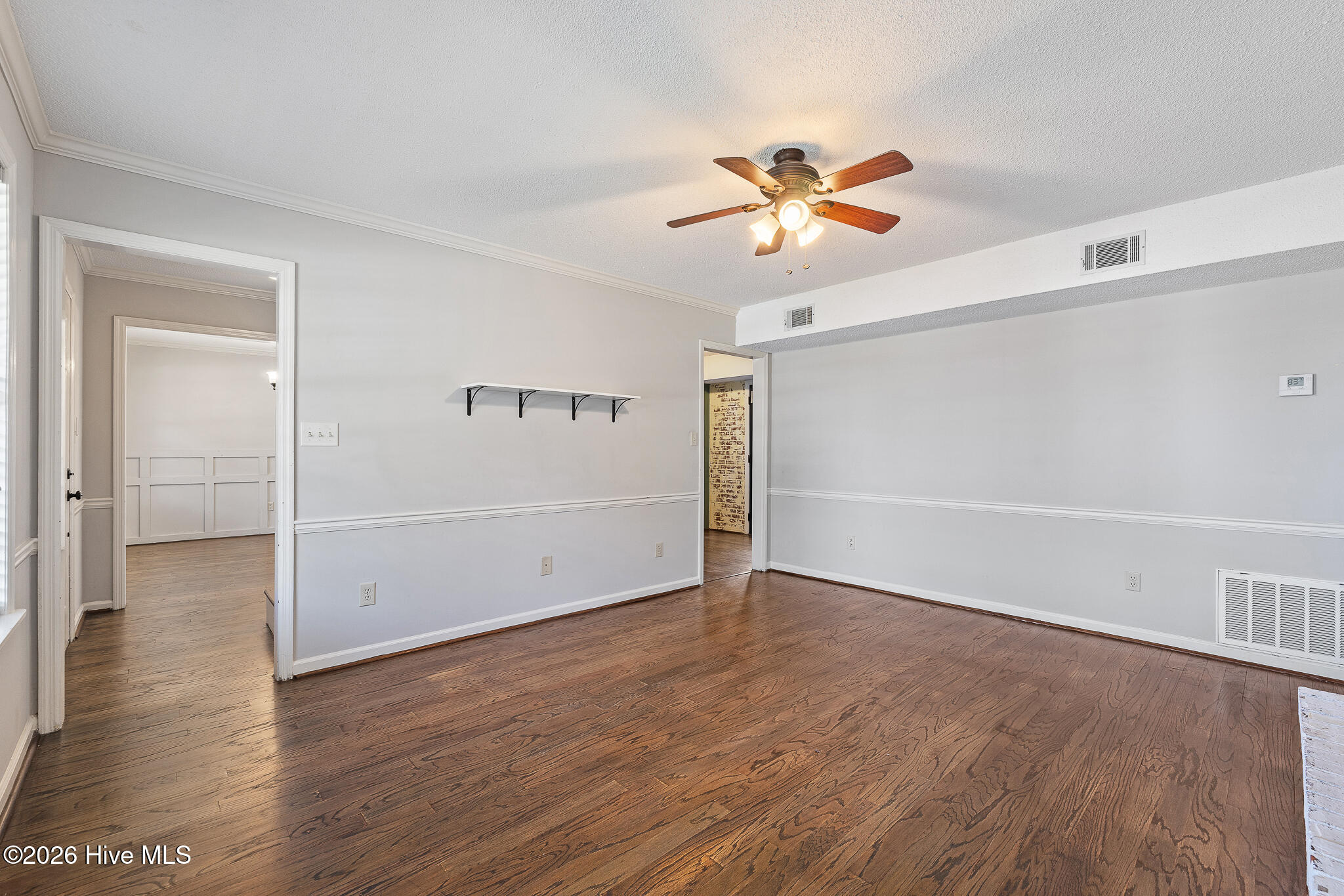 4140 Clinton Way E Property Photo 5