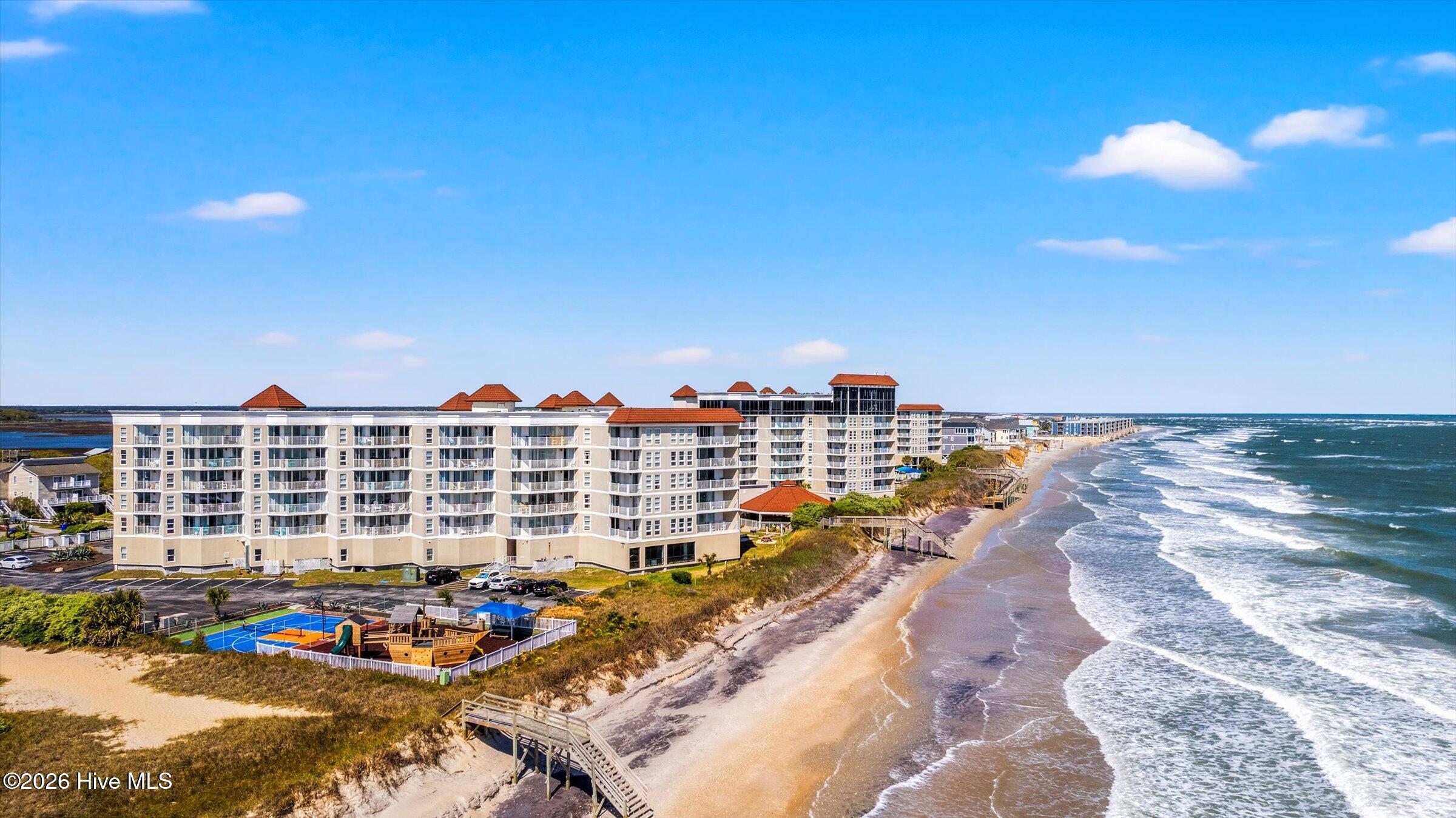 2000 New River Inlet Road 1208 Property Photo 3