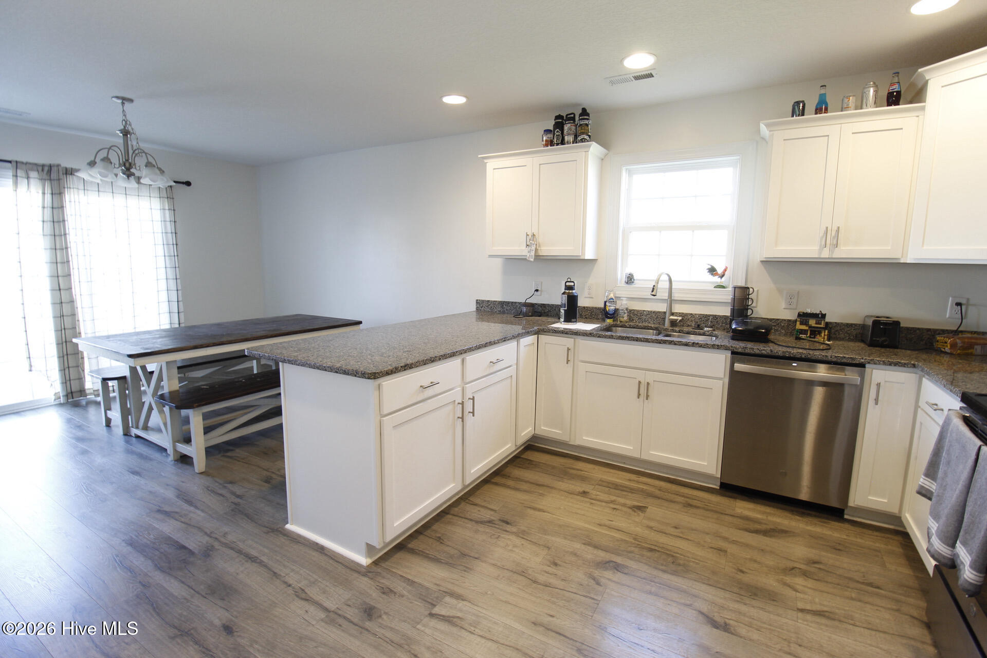 404 Montgomery Drive Property Photo 14